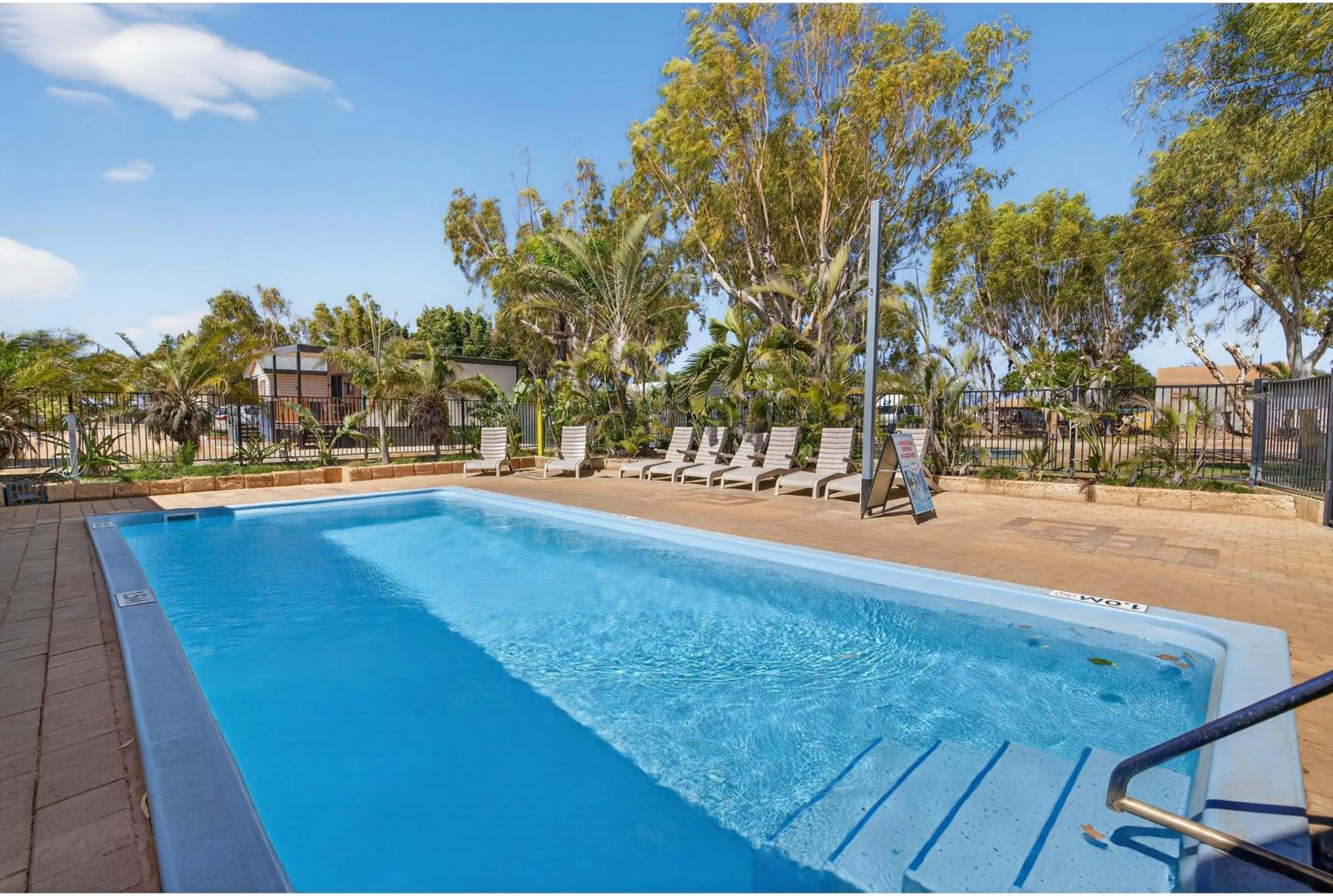 Pool view in Discovery Parks - Carnarvon