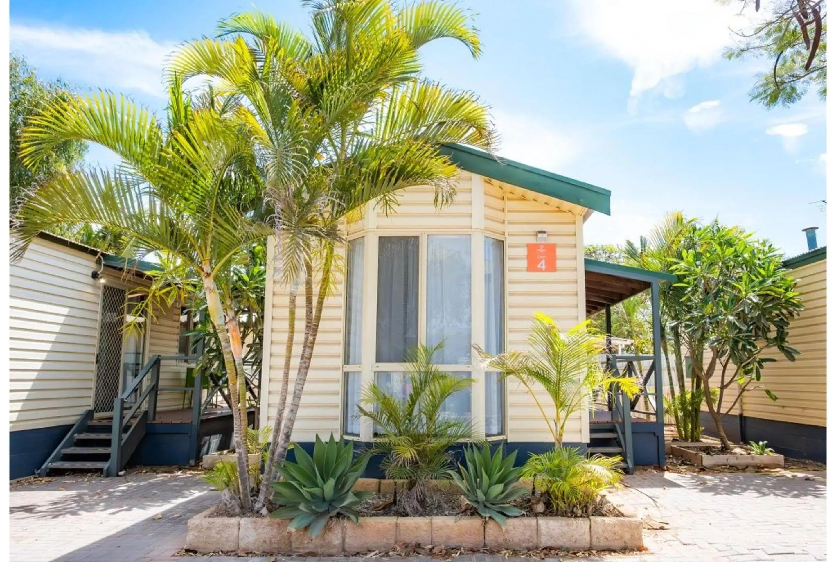 Standard 1 Bedroom Cabin - Sleeps 3 in Discovery Parks - Carnarvon Standard 1 Bedroom Cabin - Sleeps 3 in Discovery Parks - Carnarvon