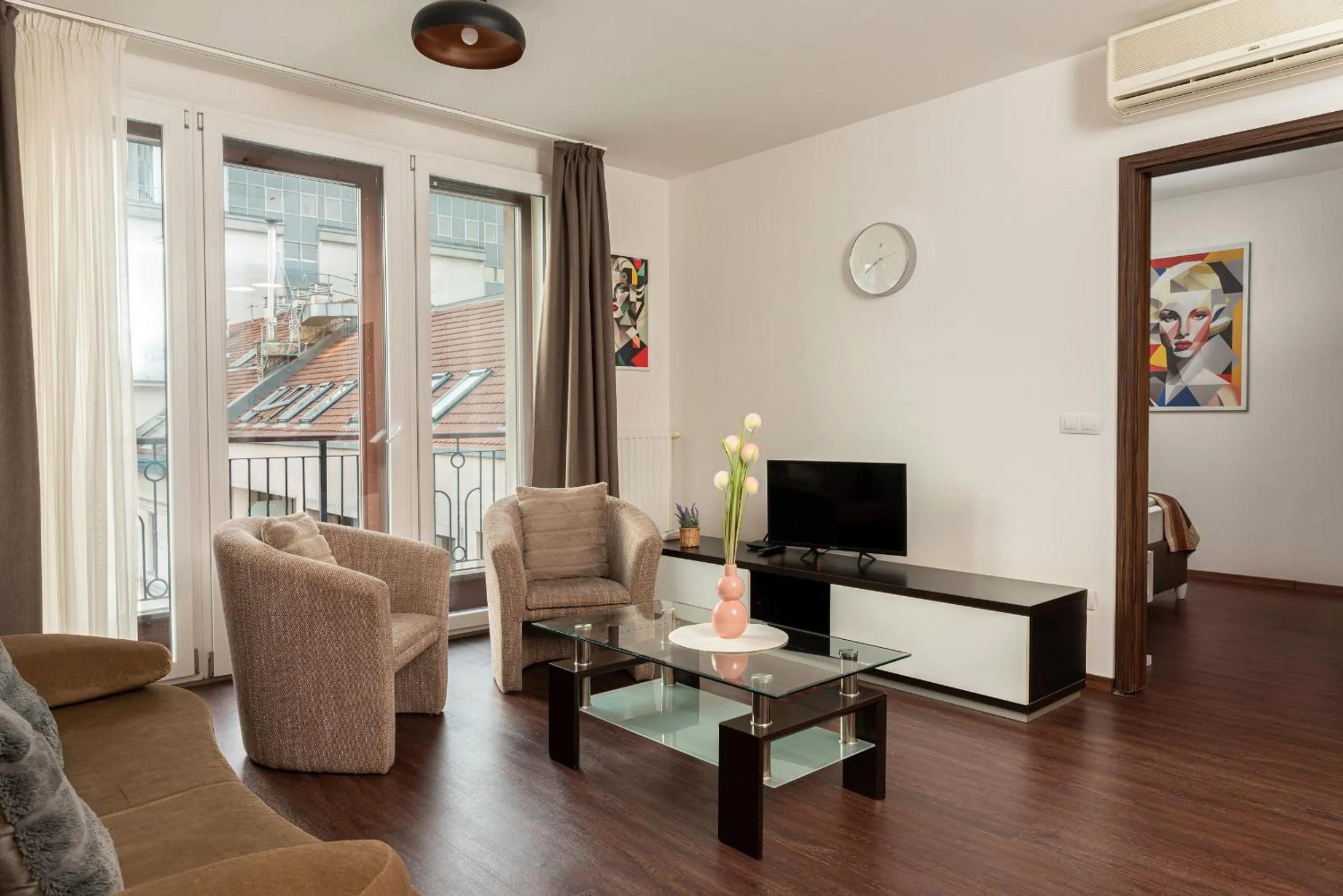 TV and multimedia in Gozsdu Court Budapest