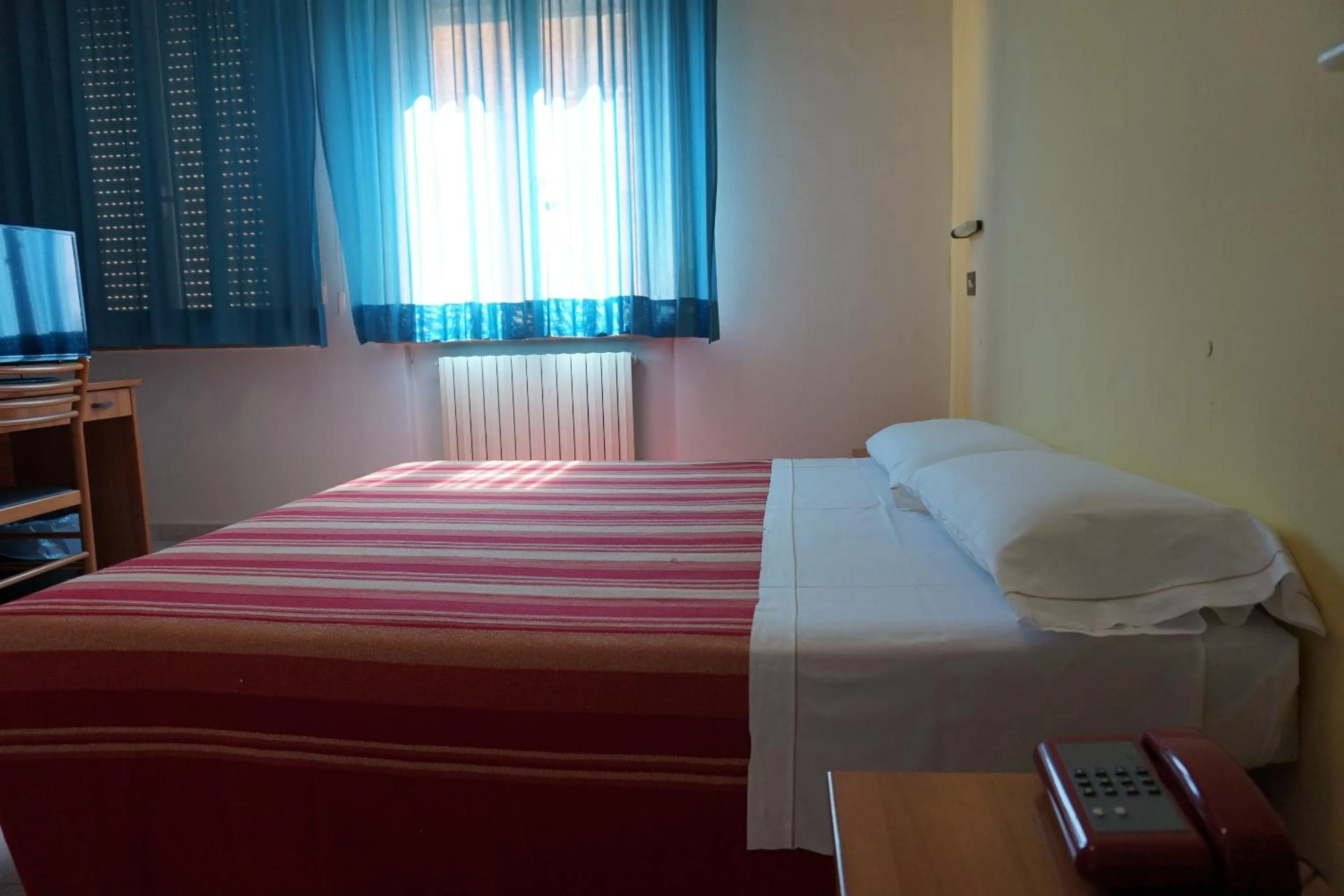 Day, Bed in Hotel San Marco