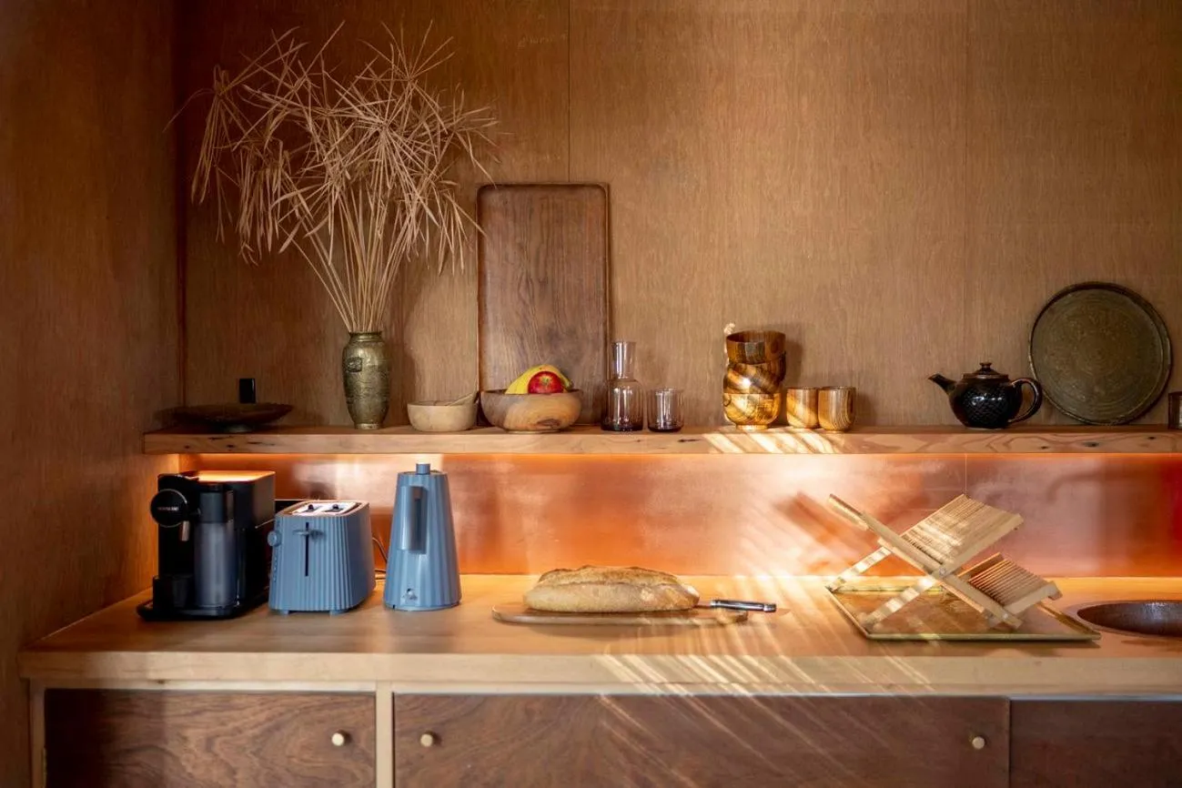 Kitchen or kitchenette in be&be castlemaine