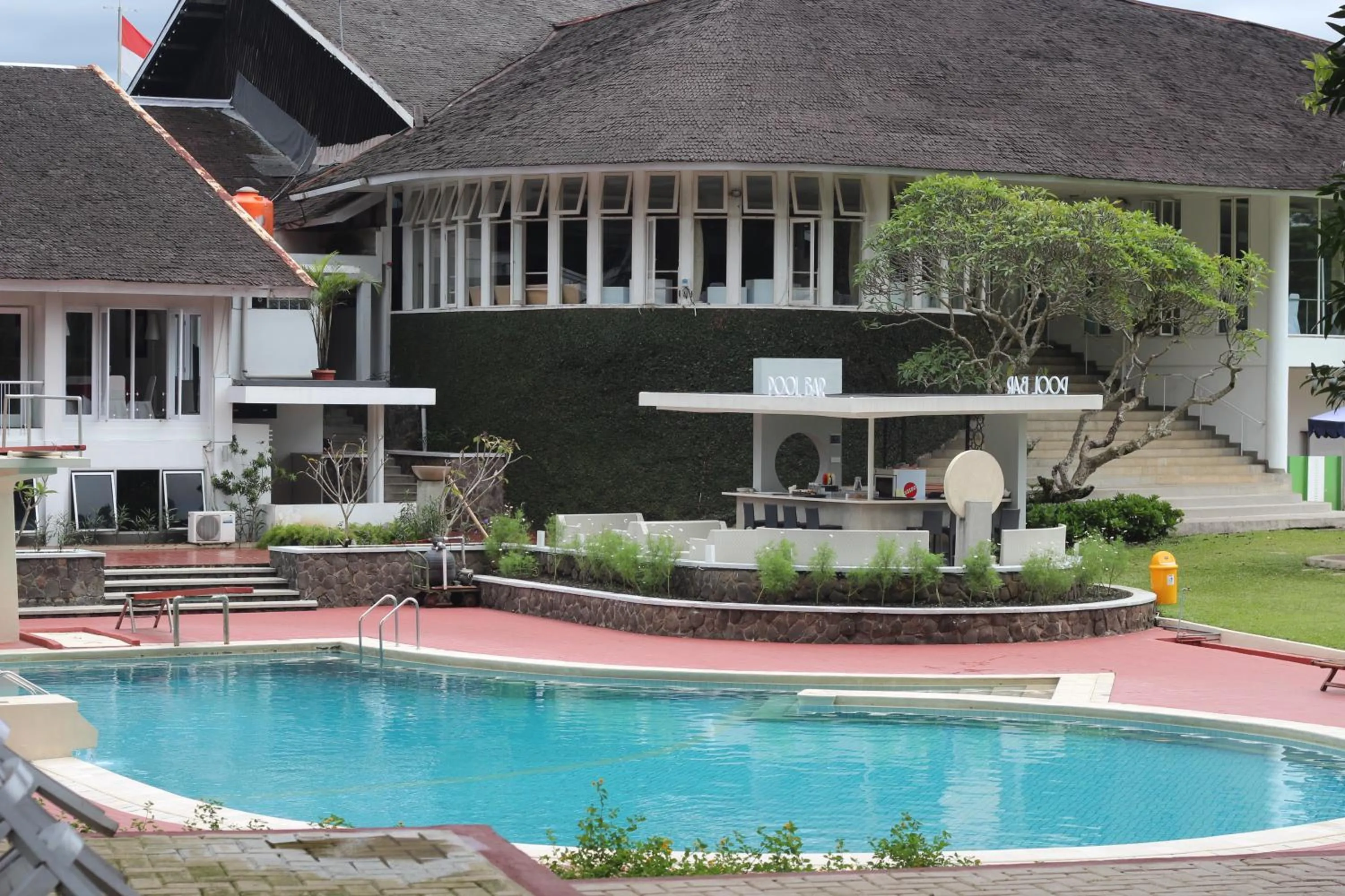 Swimming pool in Concordia Hotel Bumi Sangkuriang Bandung