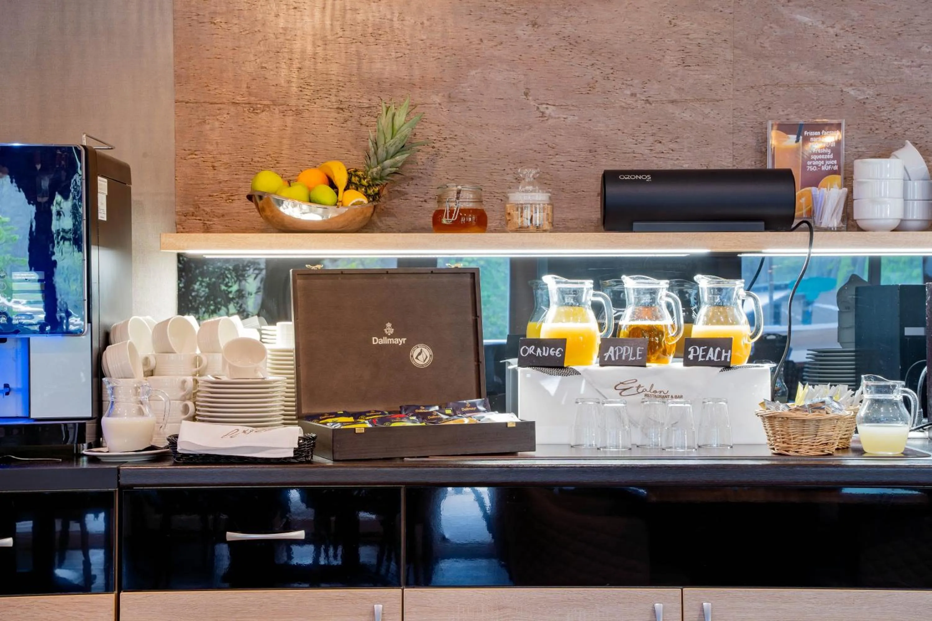 Restaurant/places to eat in The Hotel Unforgettable - Hotel Tiliana by Homoky Hotels & Spa