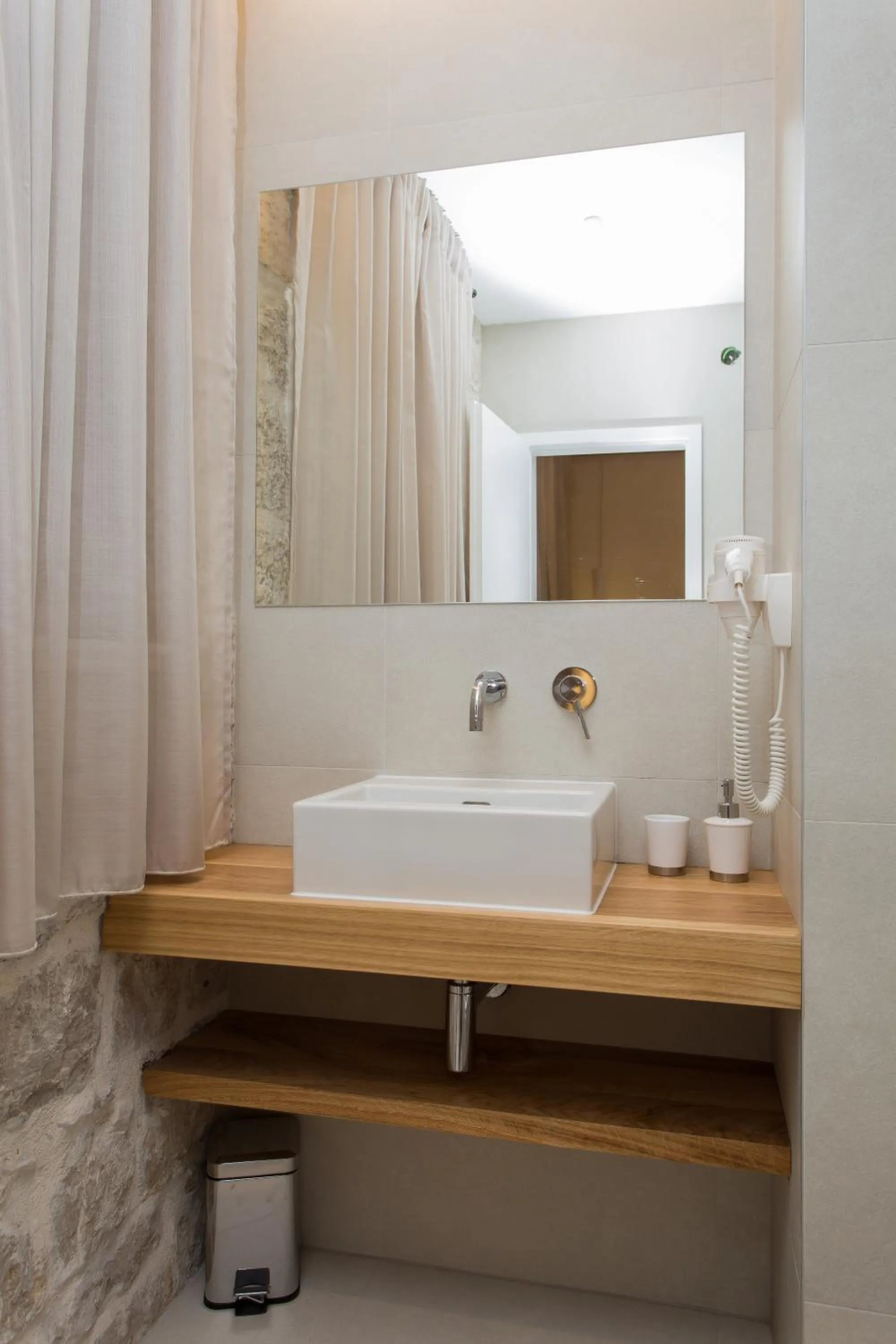 Bathroom in Bifora Heritage Hotel