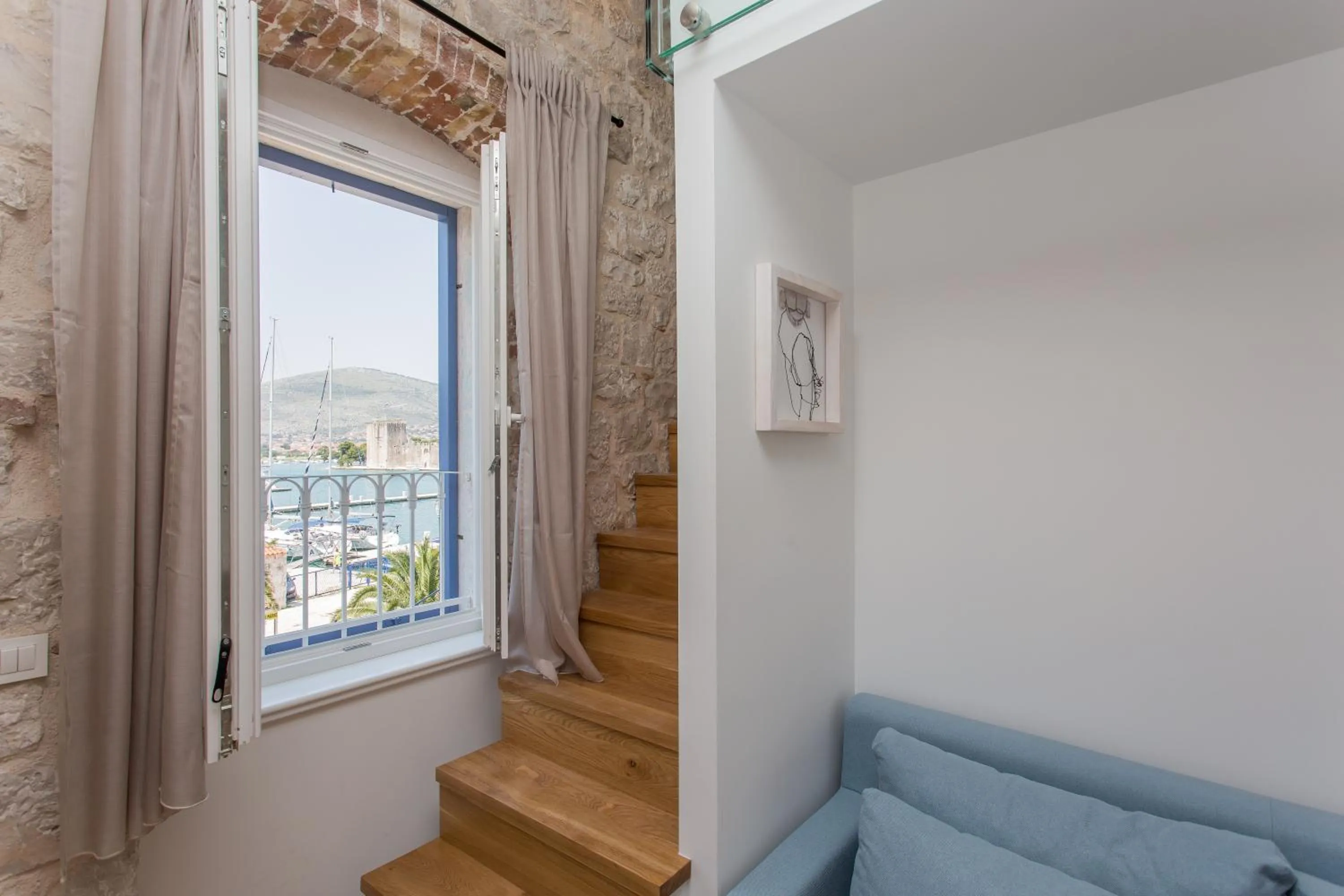 Living room in Bifora Heritage Hotel