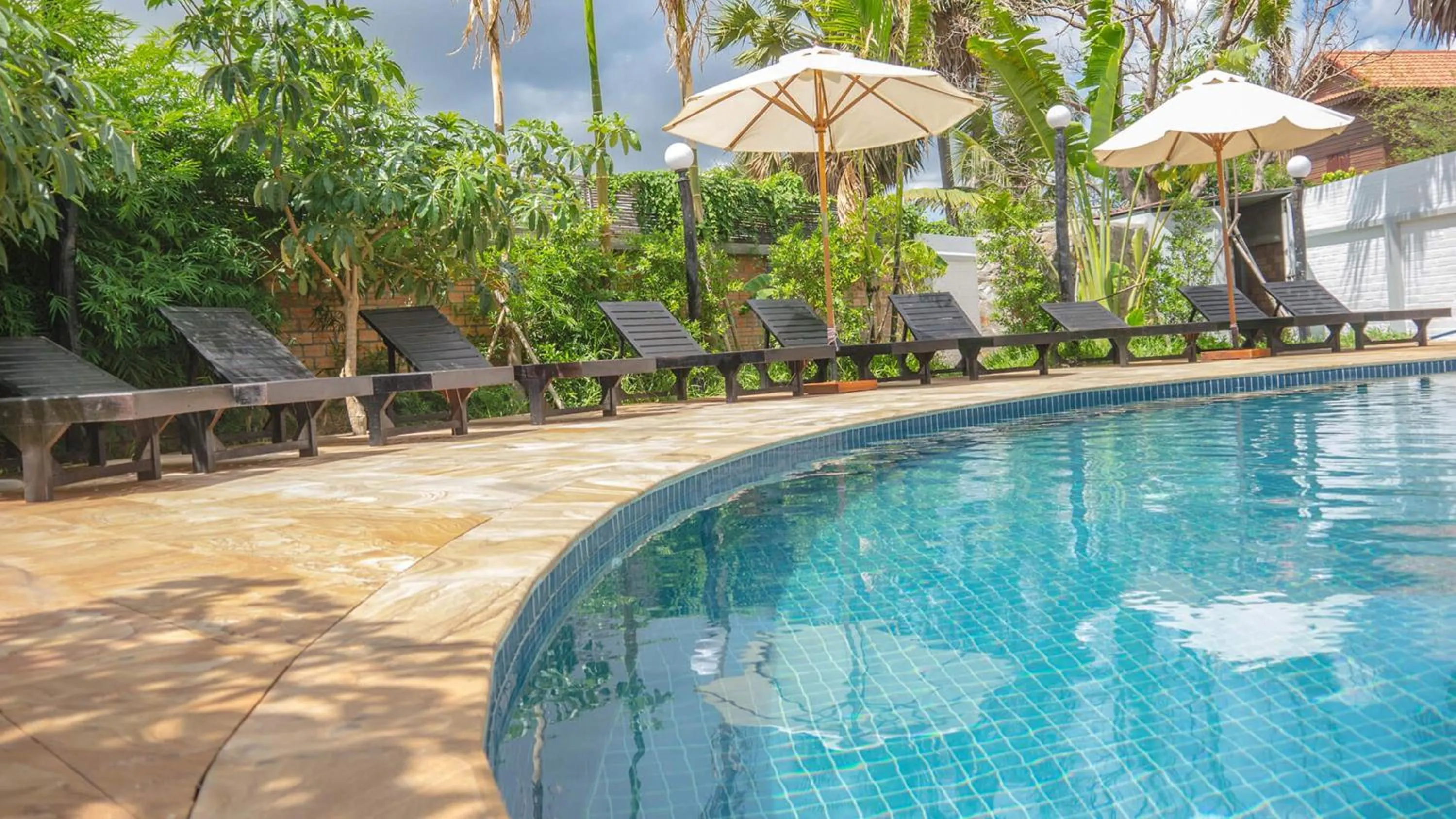 Swimming pool in Hak Boutique Hotel