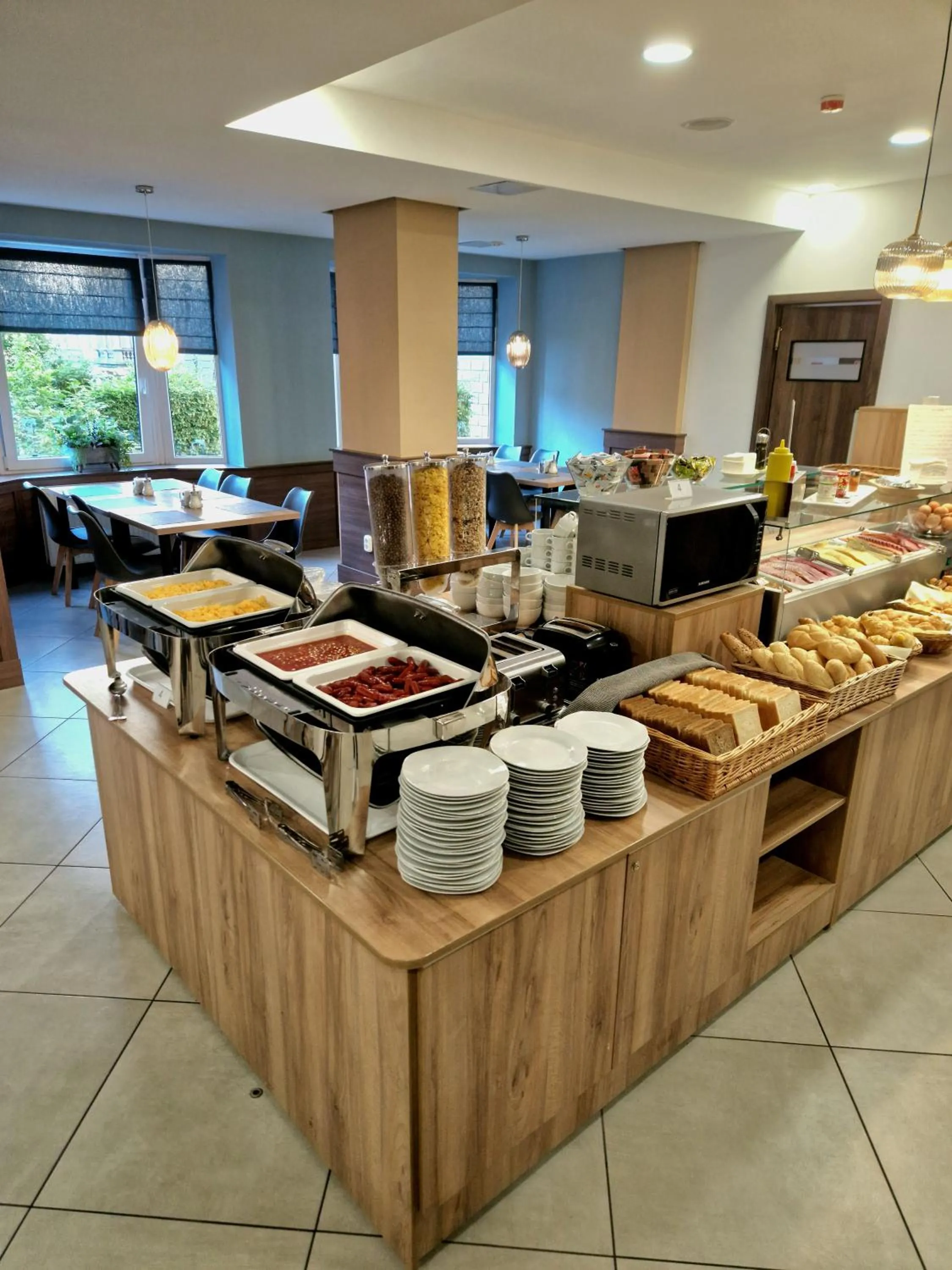 Restaurant/places to eat in Medos Hotel