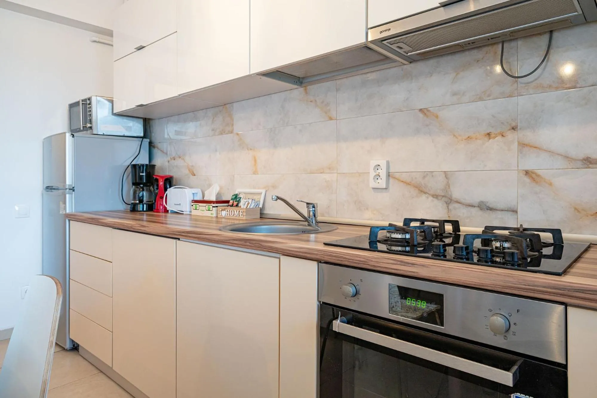 Coffee/tea facilities in Lujerului Studio