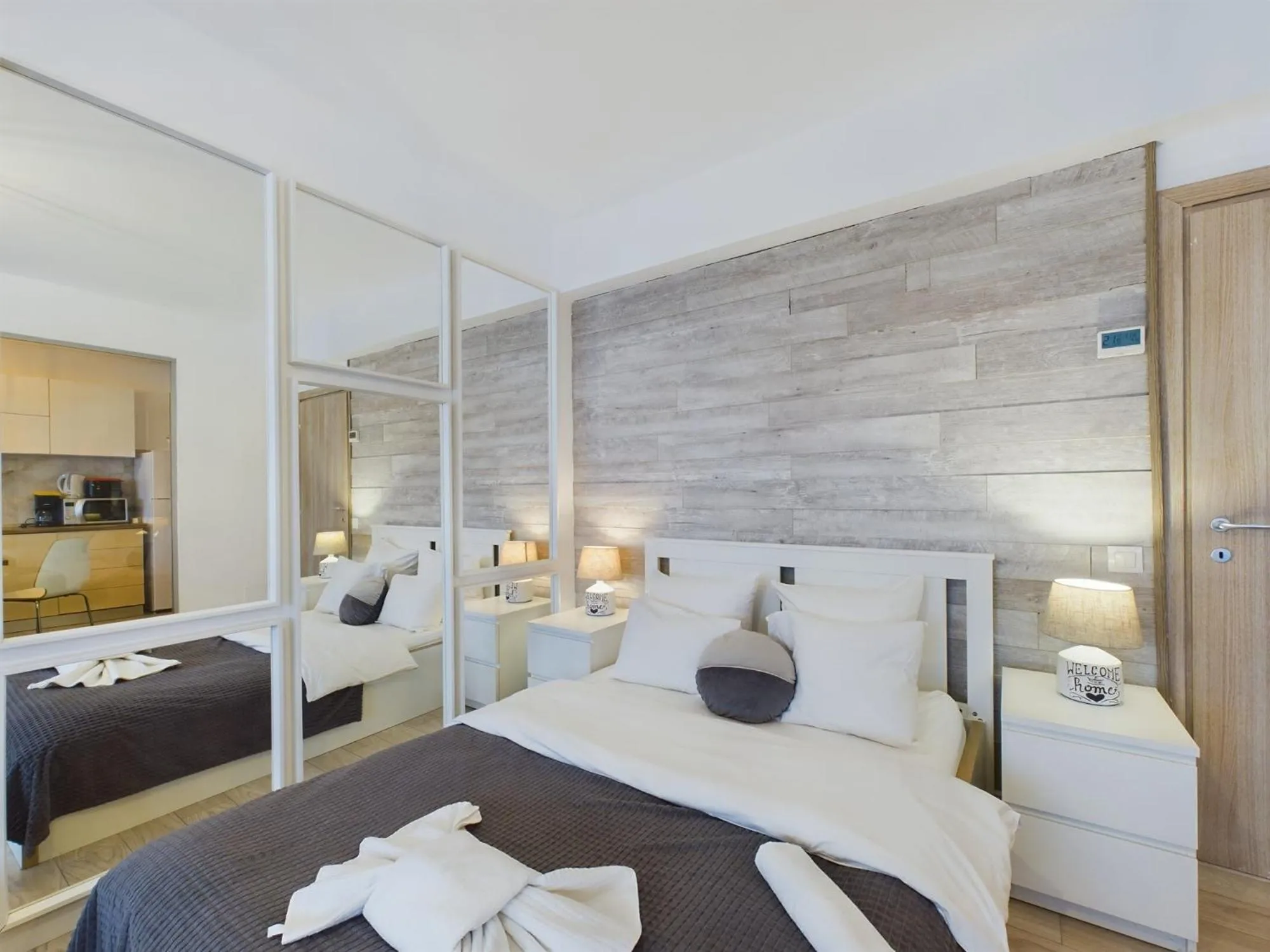 Bed in Lujerului Studio