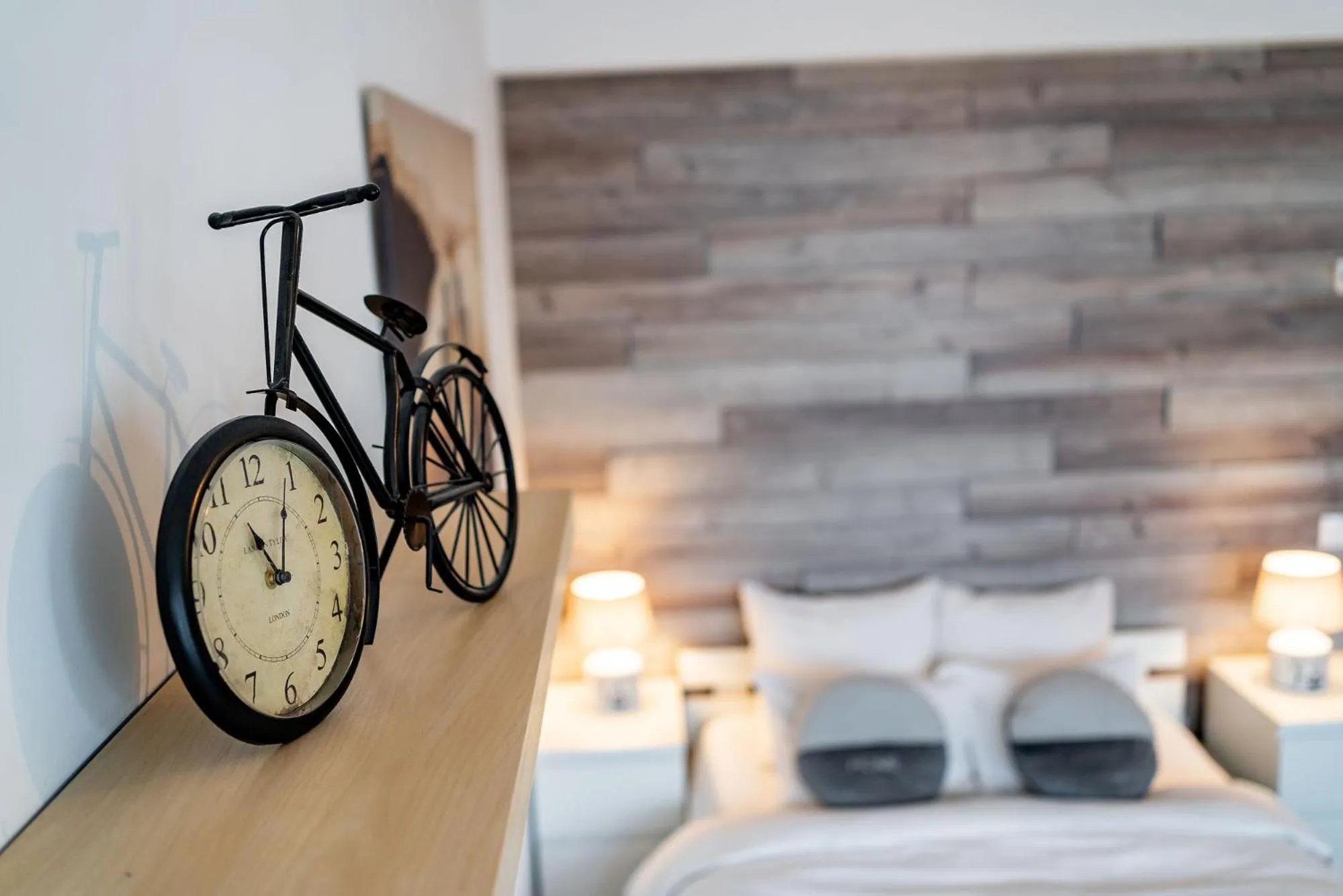 Decorative detail, Bed in Lujerului Studio