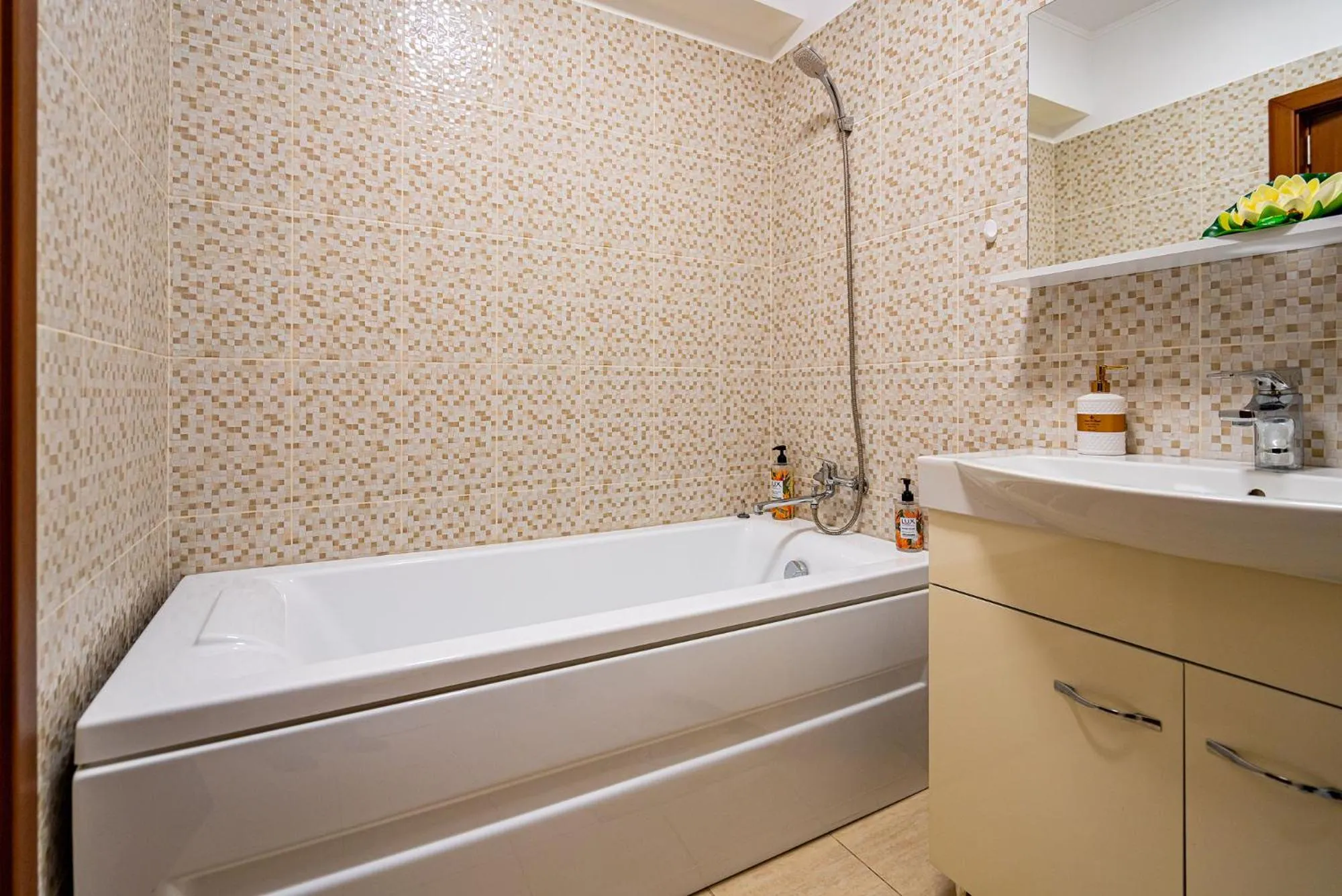 Bath in Lujerului Studio