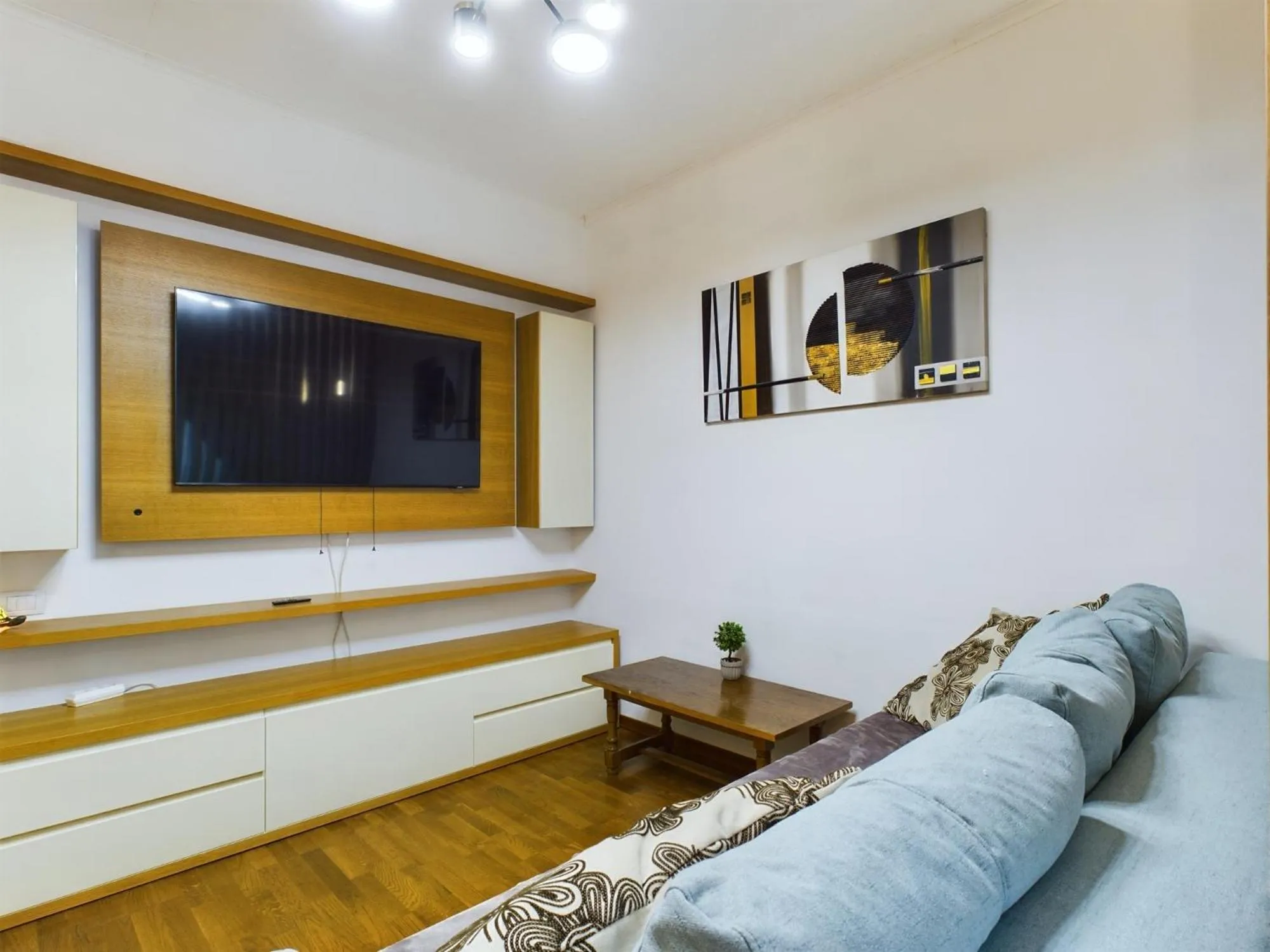 TV and multimedia in Lujerului Studio