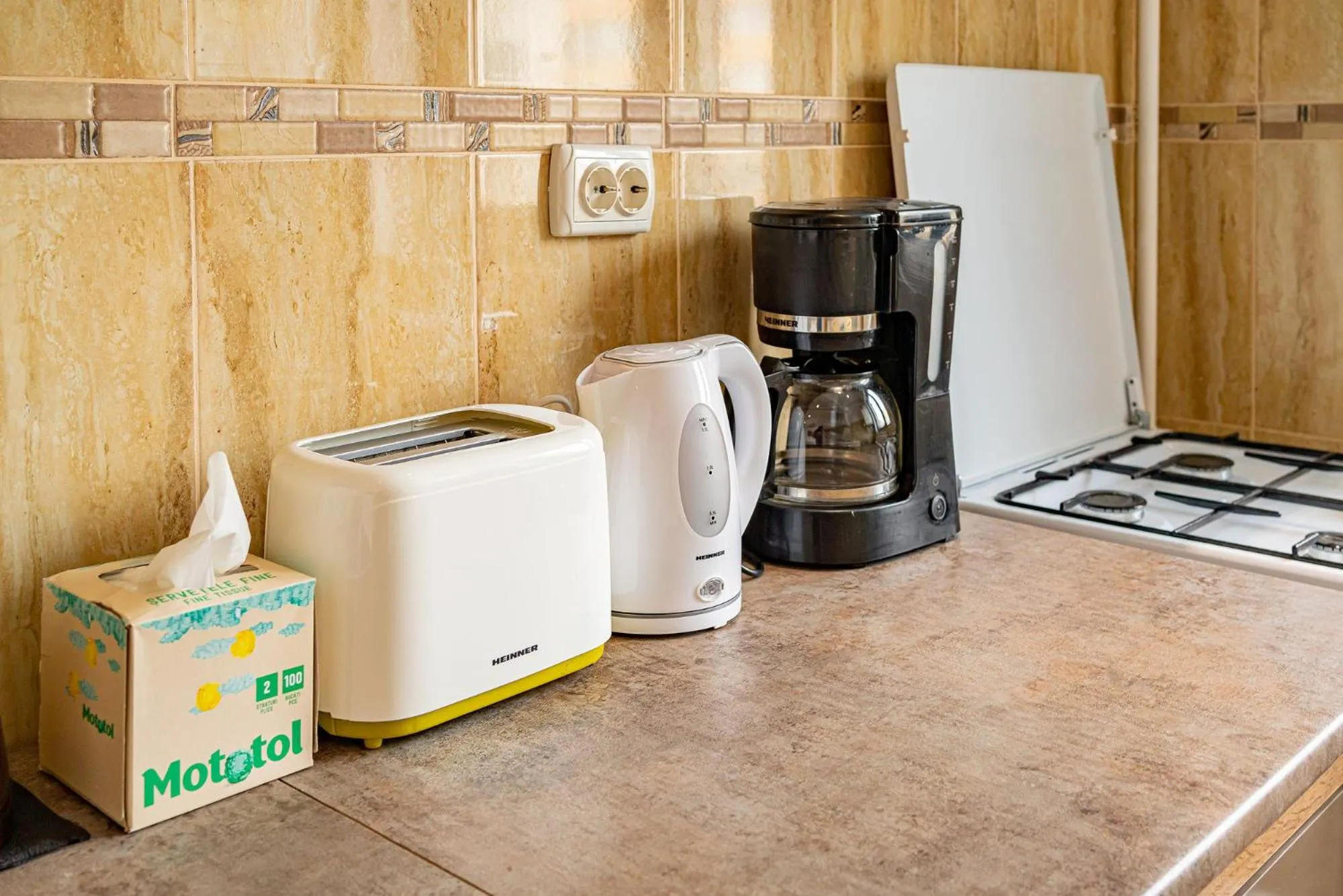 Coffee/tea facilities in Lujerului Studio