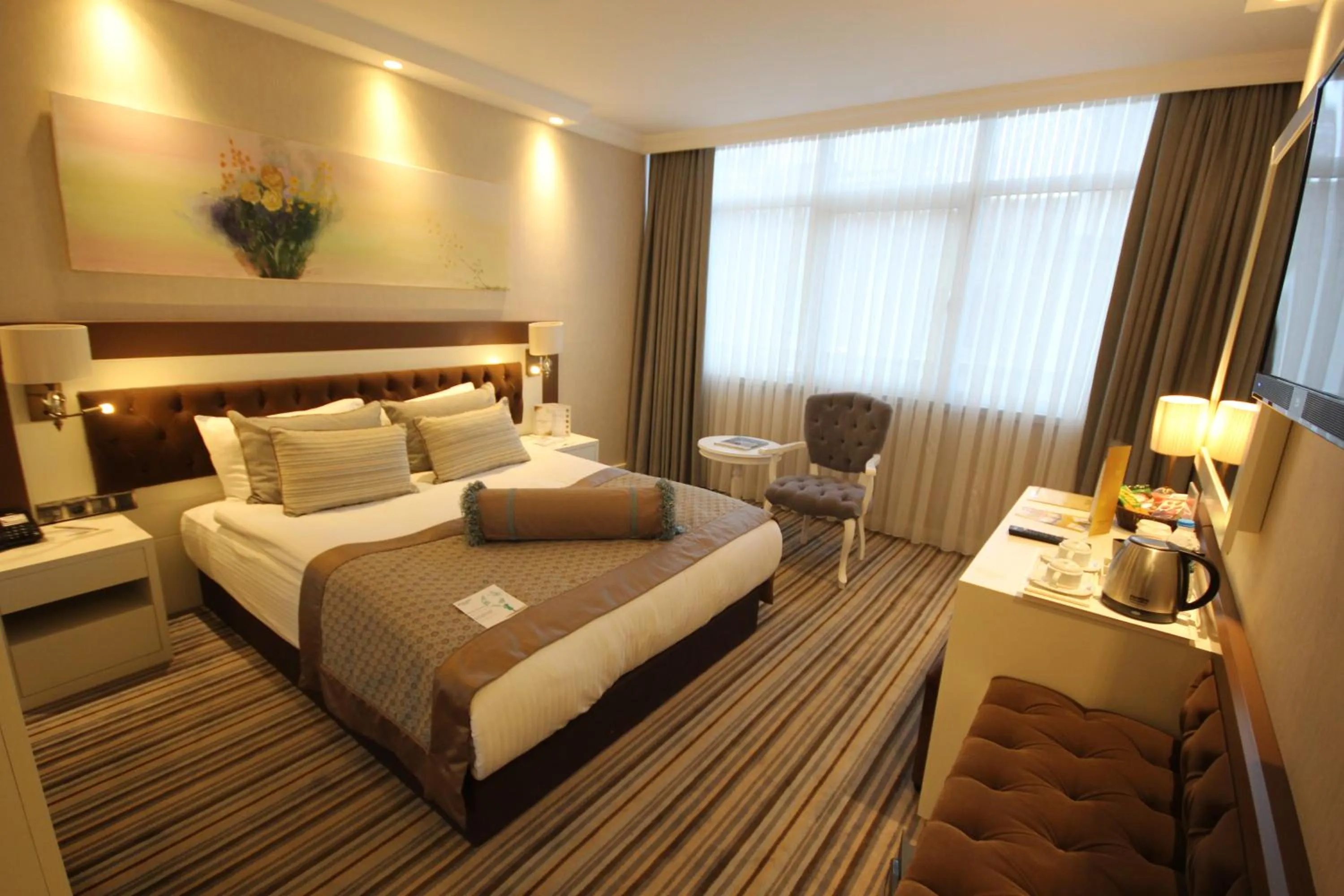 Bed in Seven Deep Hotel