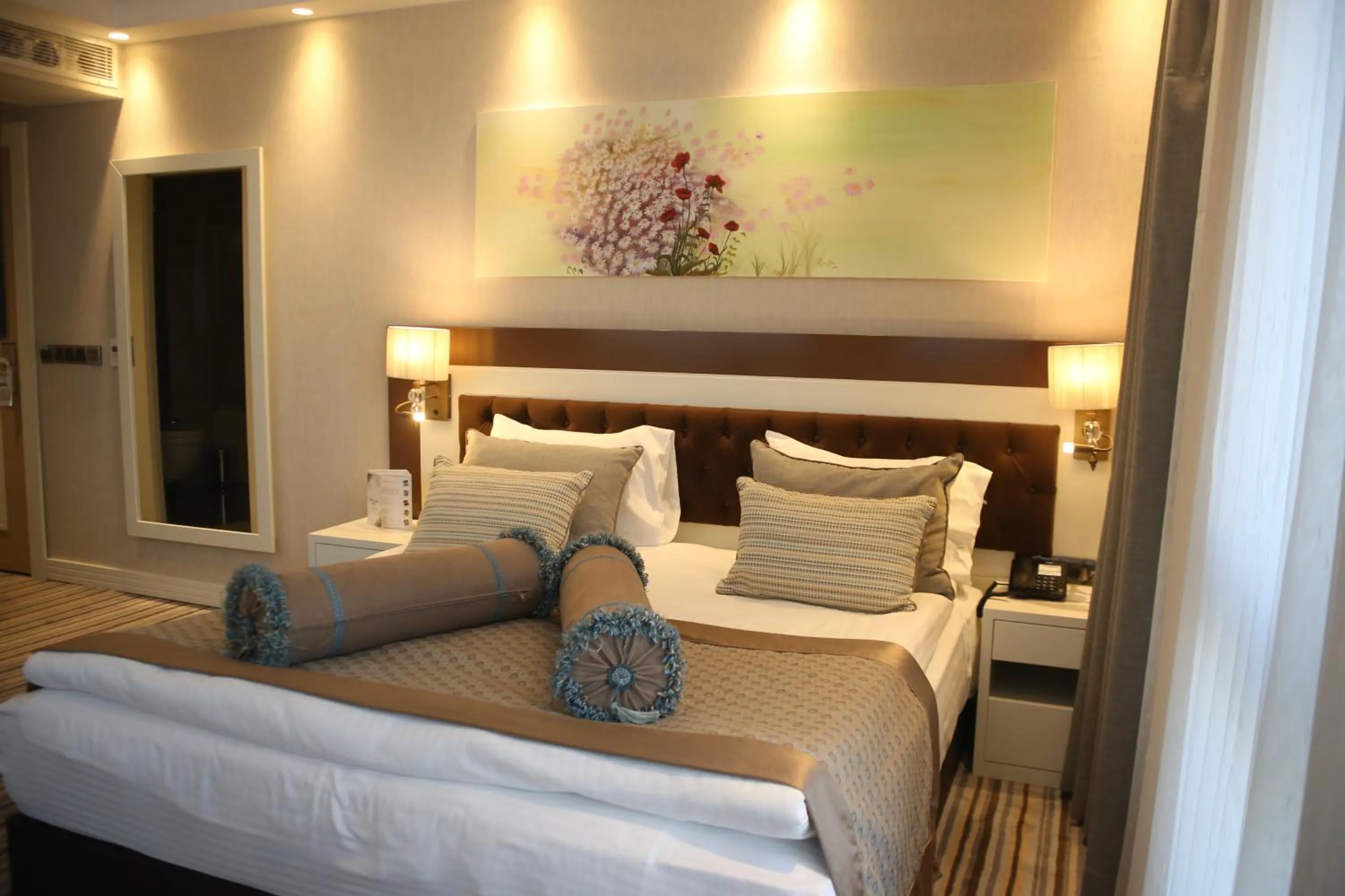 Bed in Seven Deep Hotel