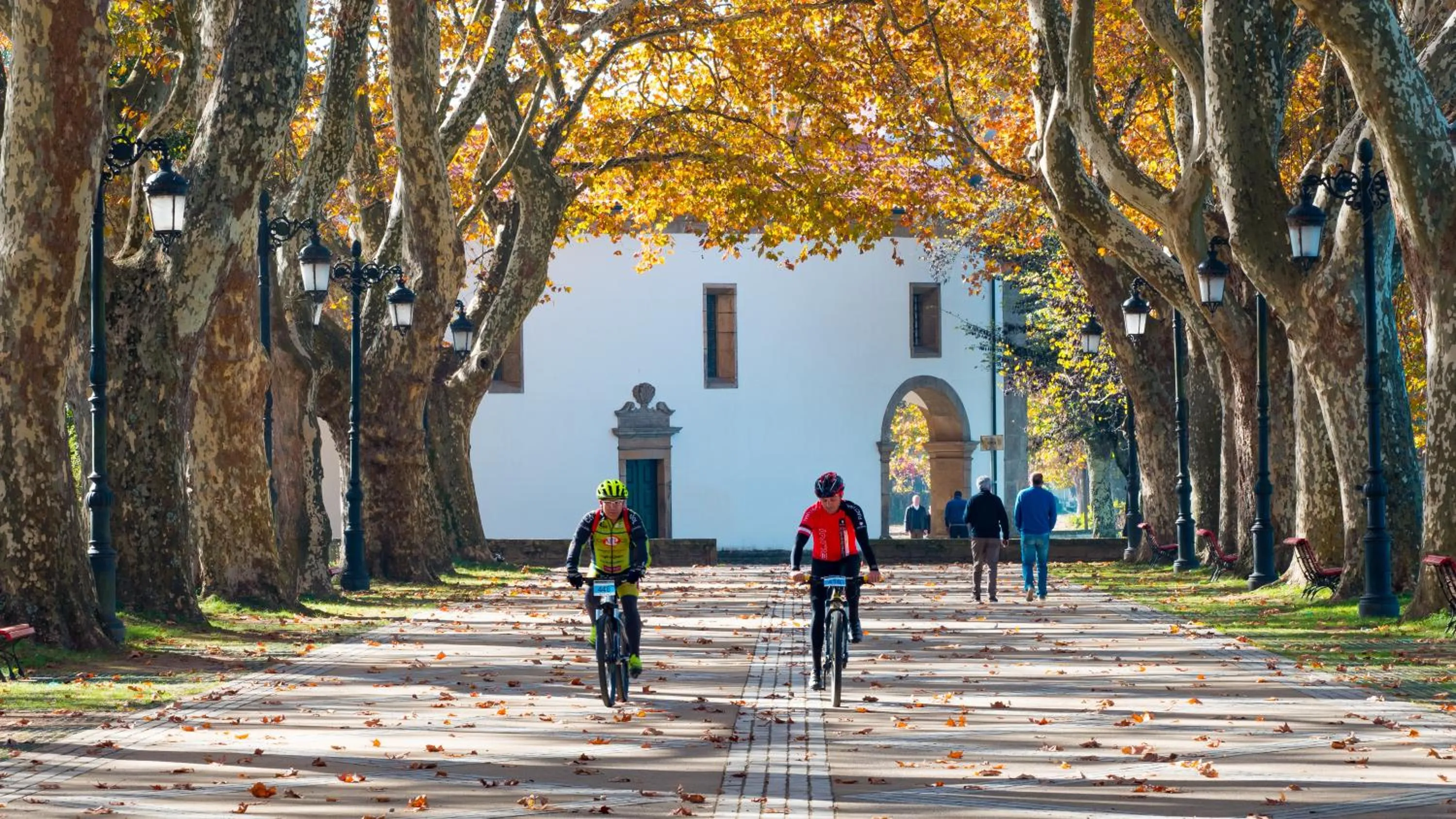People in Hotel Império do Norte
