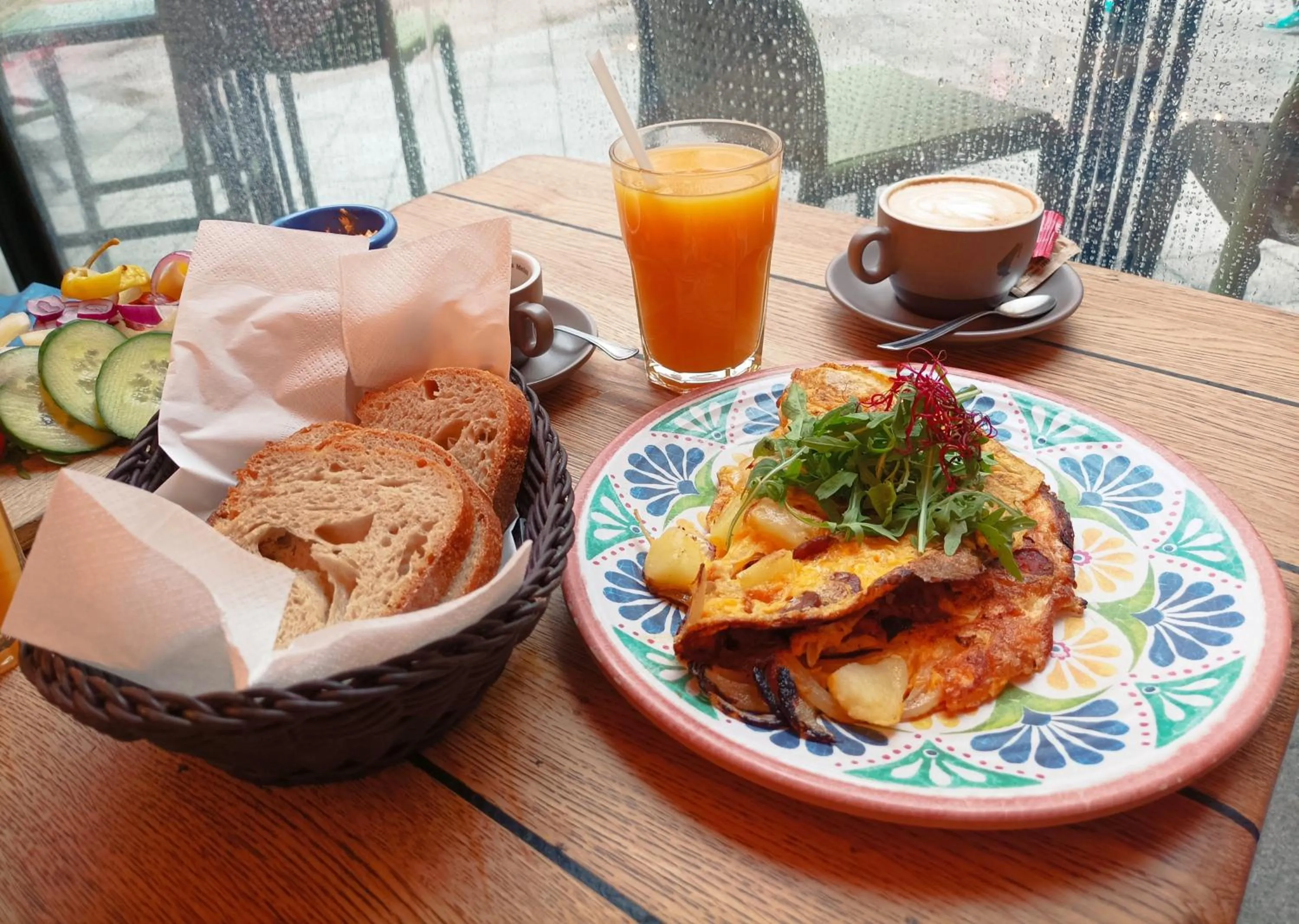 Breakfast in Mango Apartments