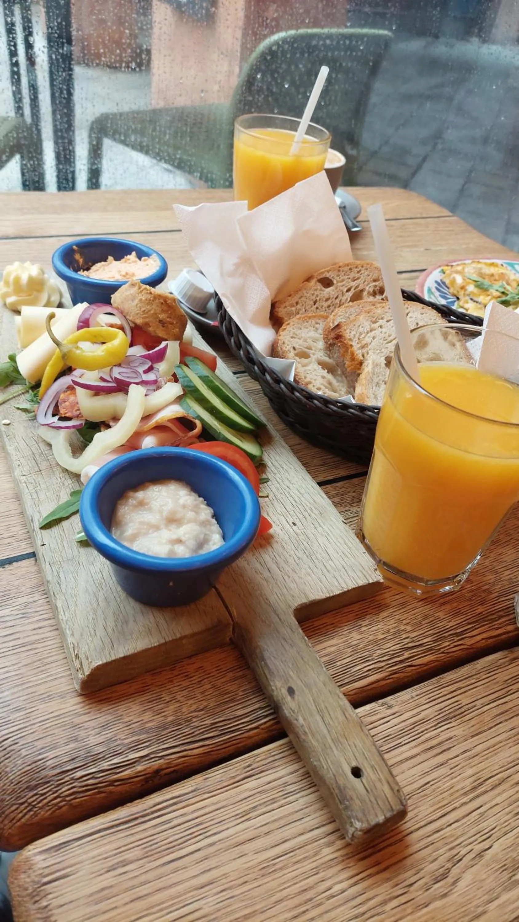 Breakfast in Mango Apartments