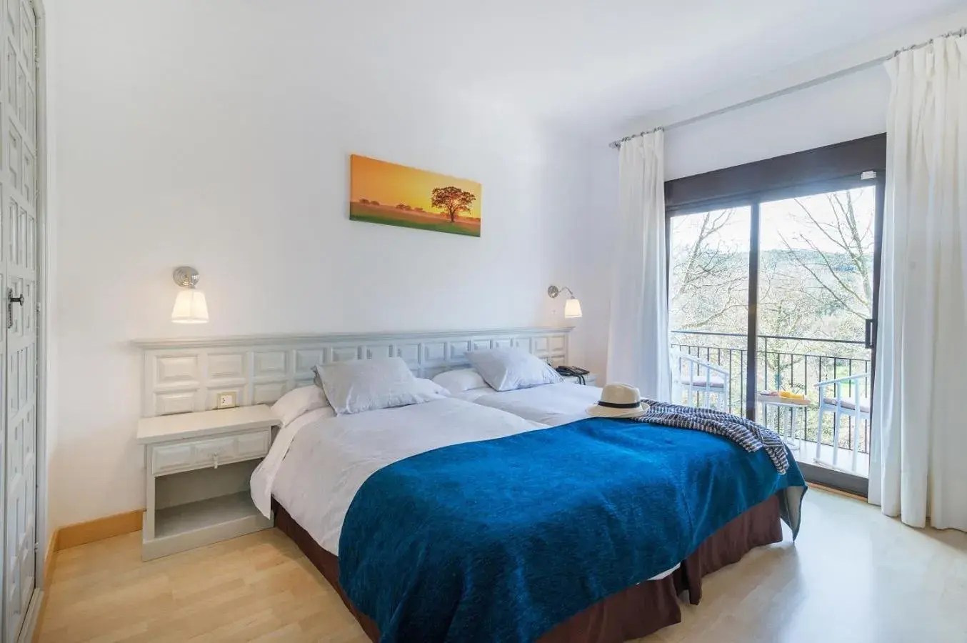 Twin Room in Els Caçadors de Maçanet Twin Room in Els Caçadors de Maçanet