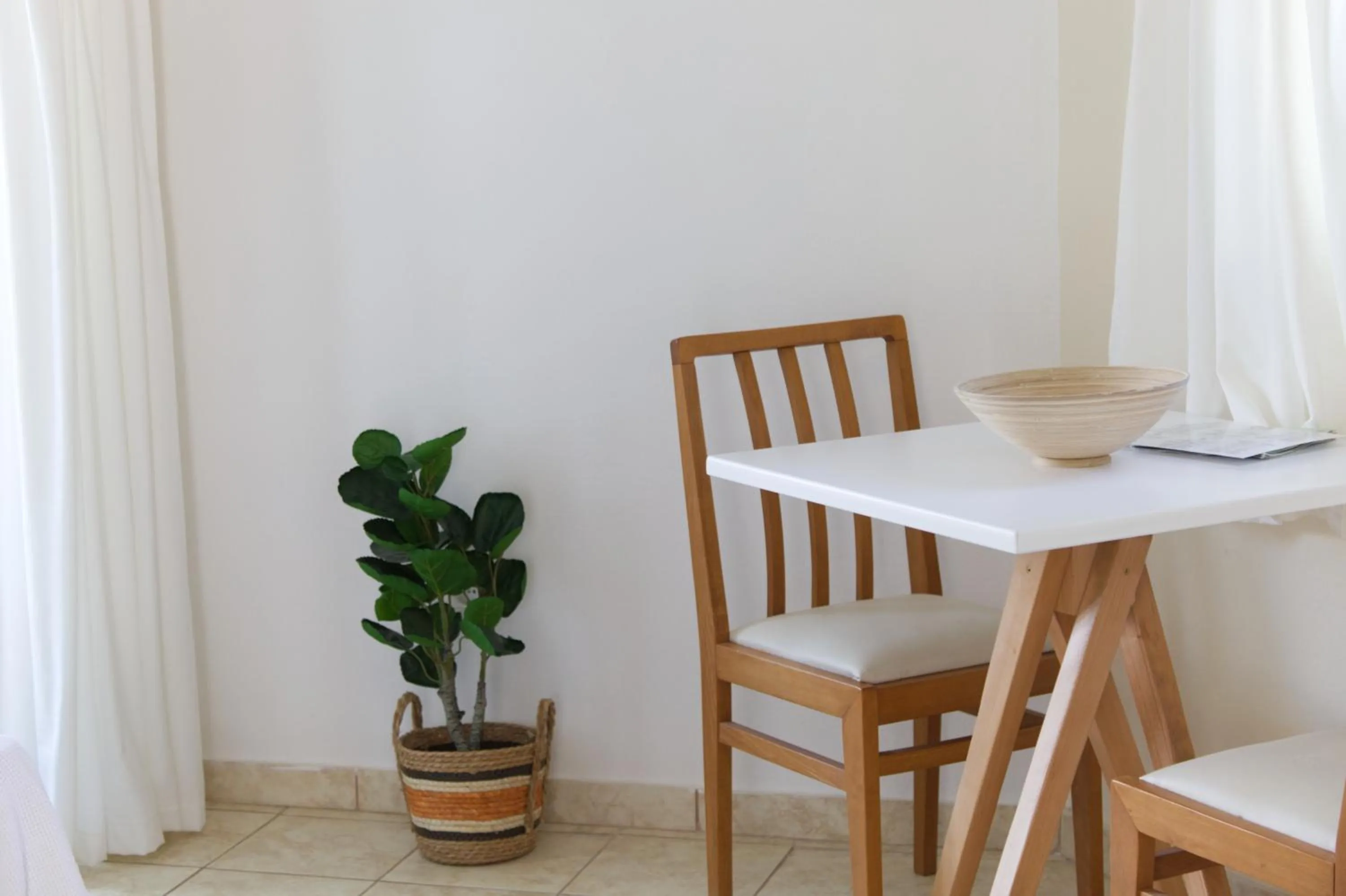 Koukounari Apartments