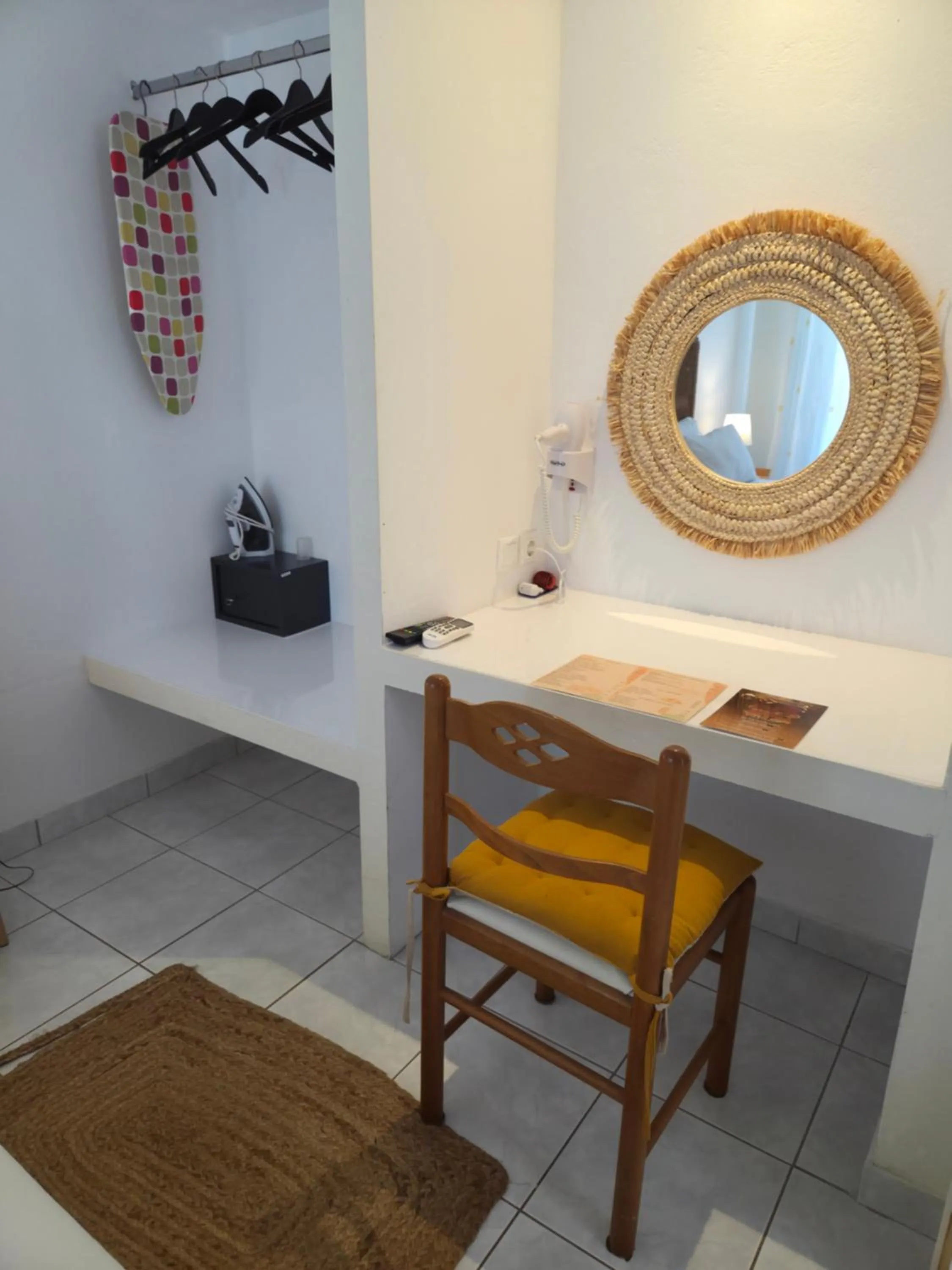 Koukounari Apartments