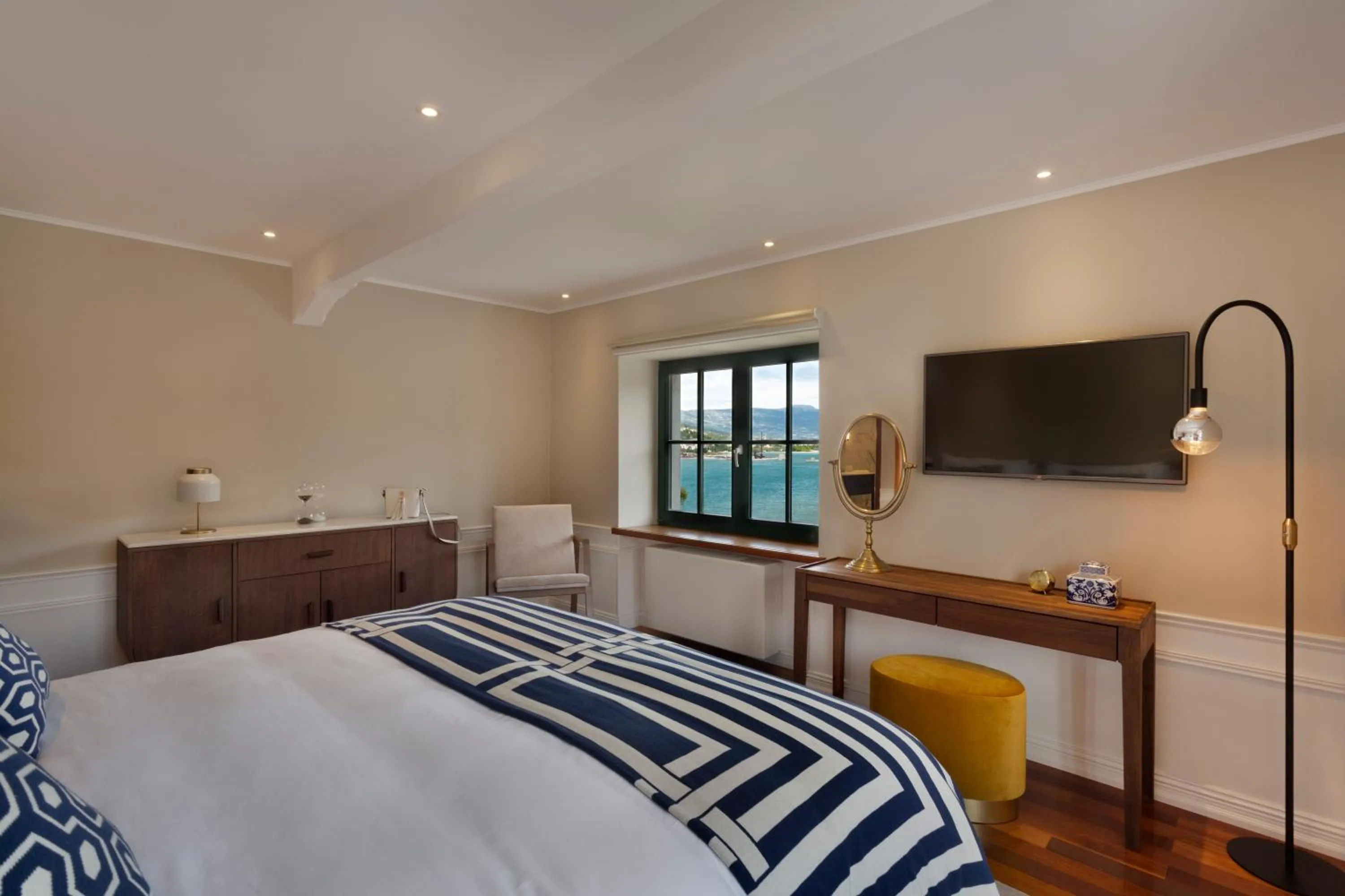 Family Suite in Hotel Brown Beach House & Spa