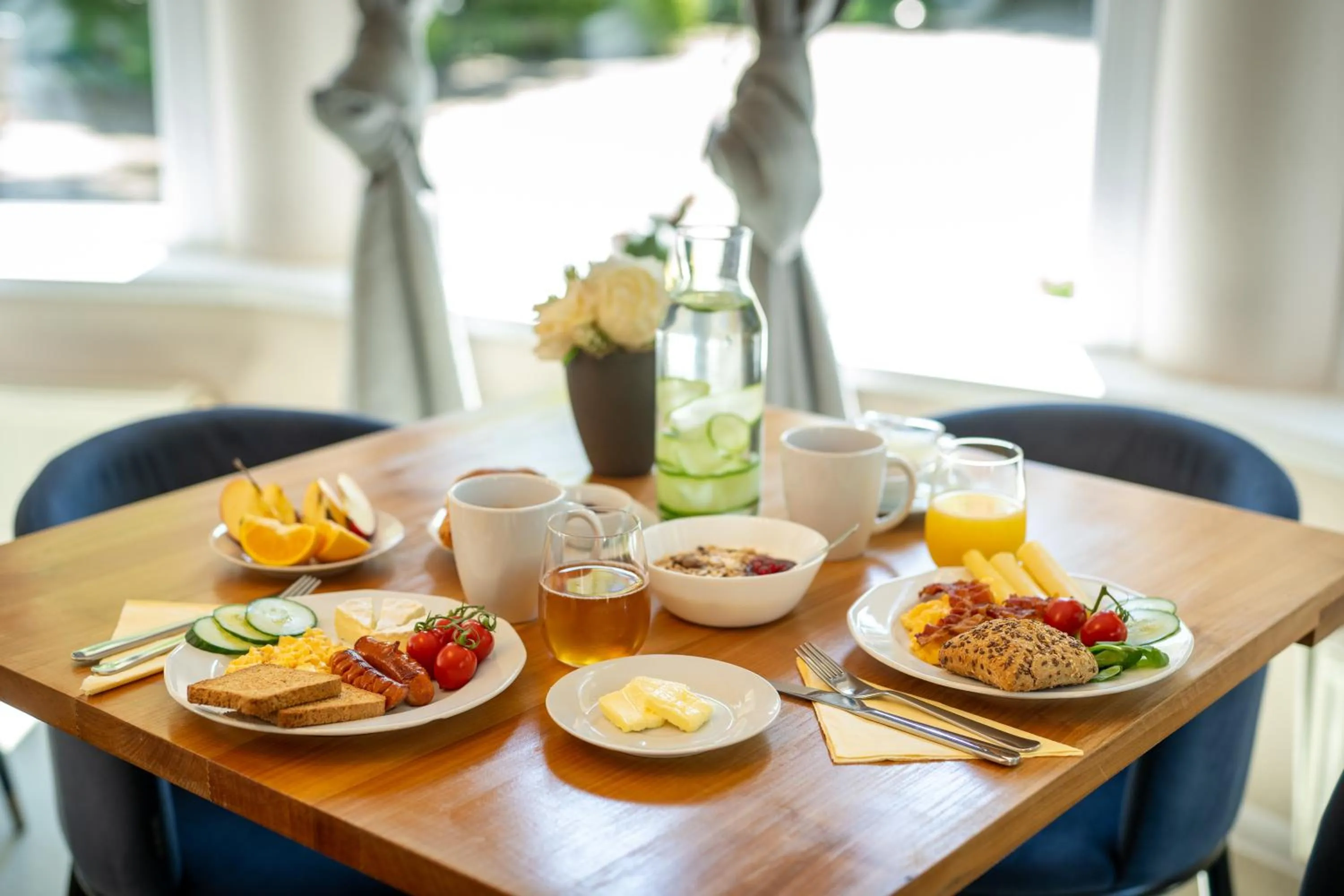 Breakfast in Hotel Arborétum