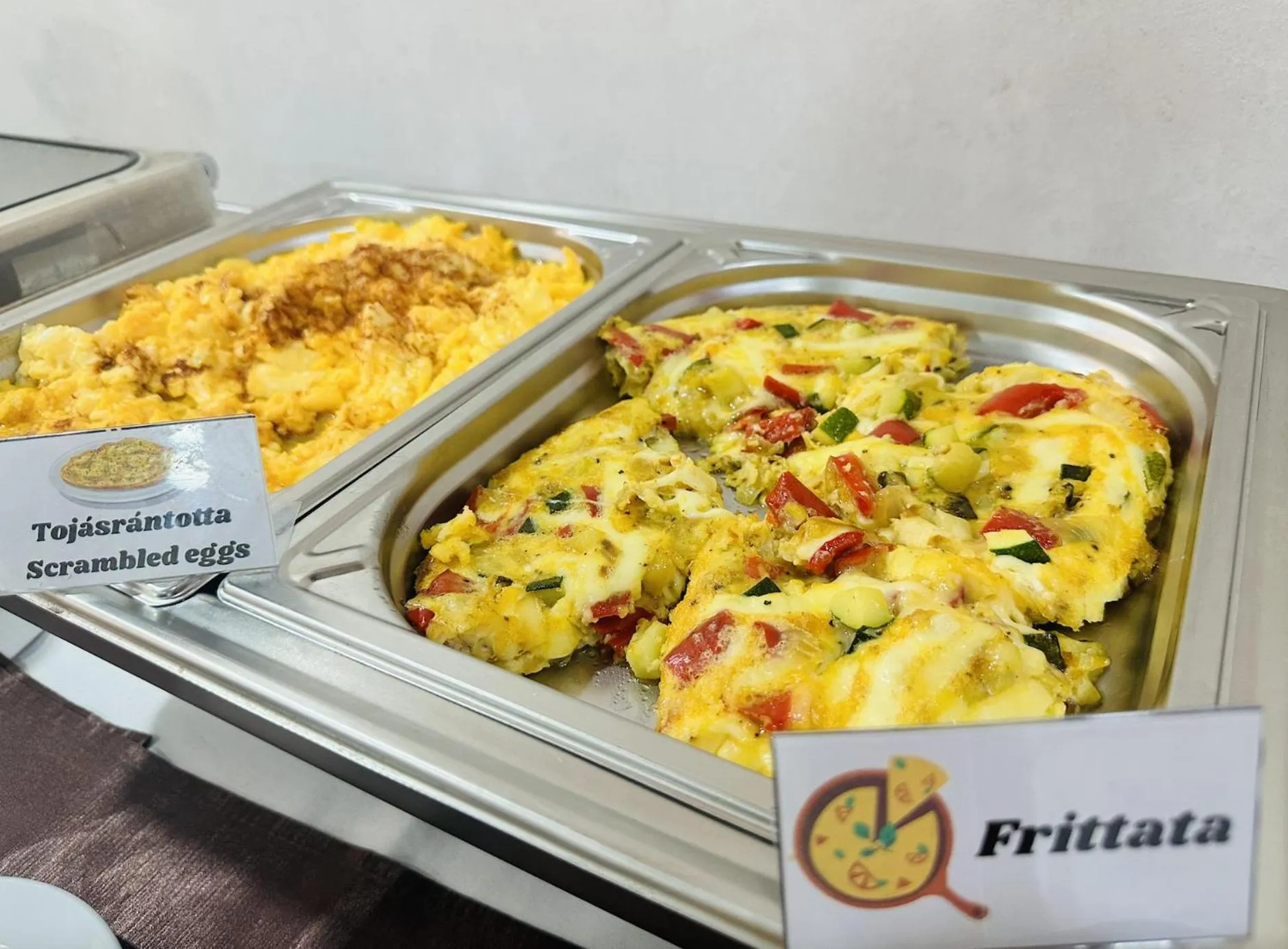 Restaurant/places to eat in Hotel Amadeus