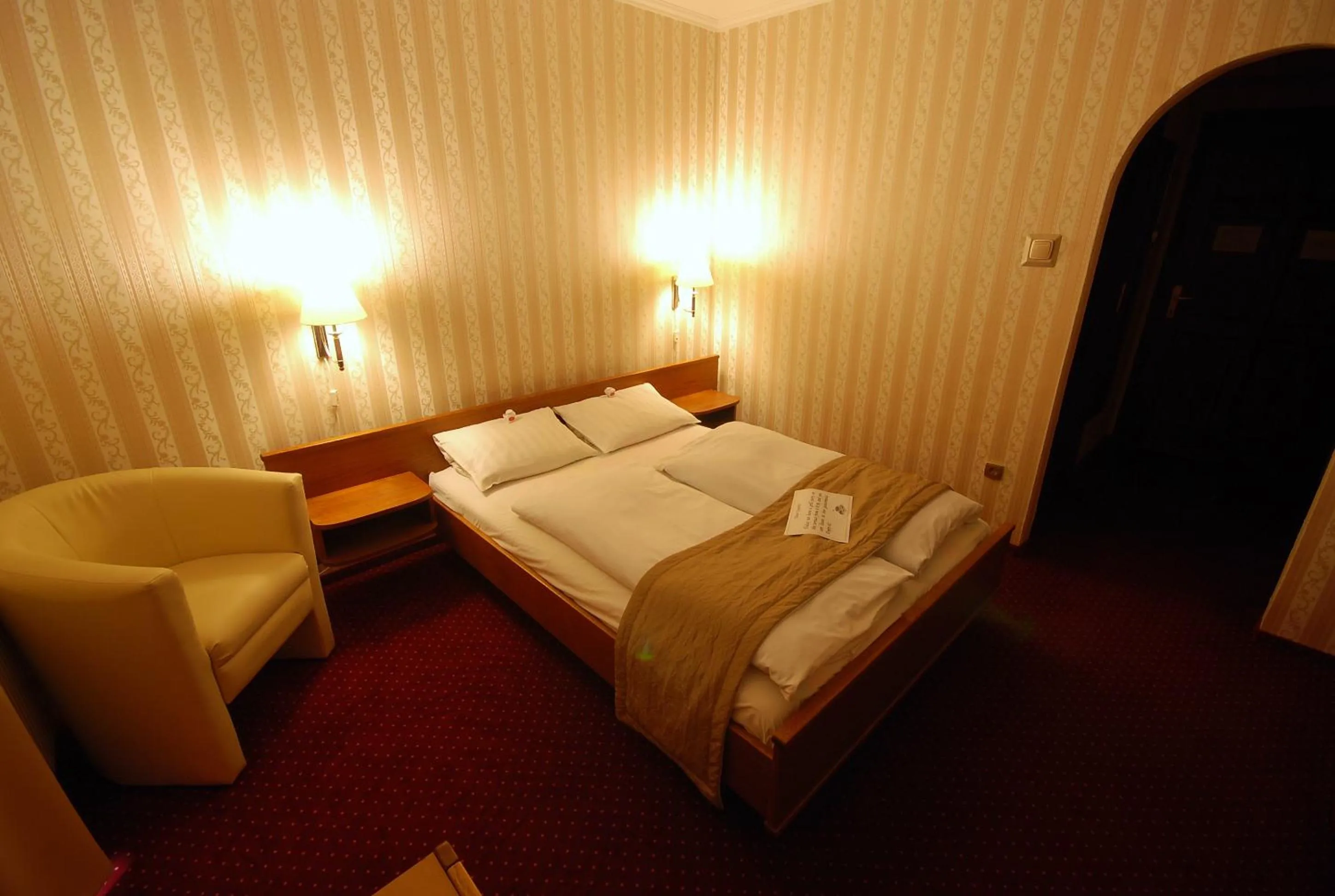 Photo of the whole room, Bed in Hotel Amadeus