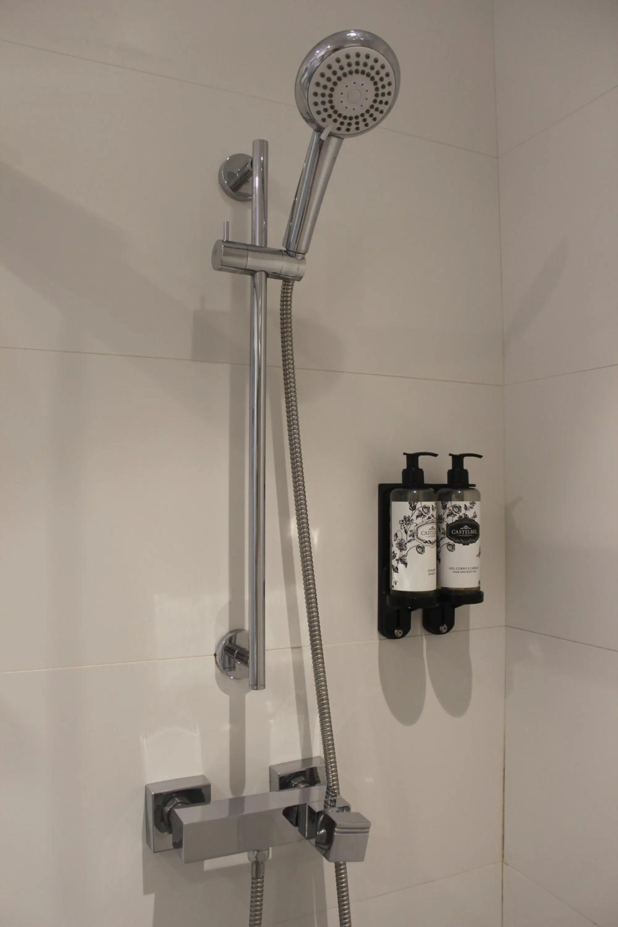 Shower in Hotel Boutique Teatro Romano