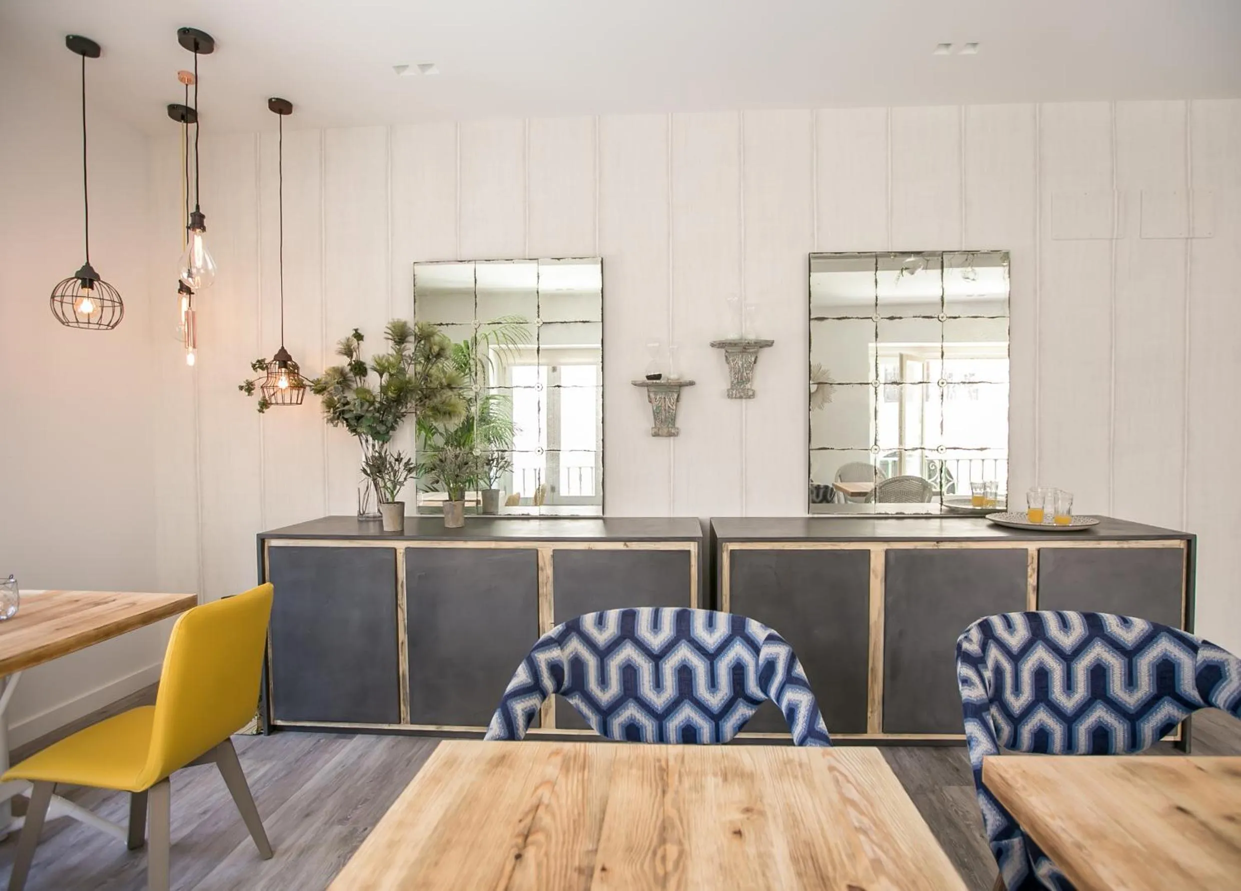 Restaurant/places to eat in Hotel Boutique Teatro Romano