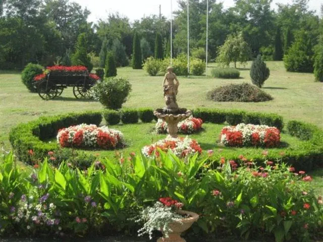 Garden in Barokk Hotel