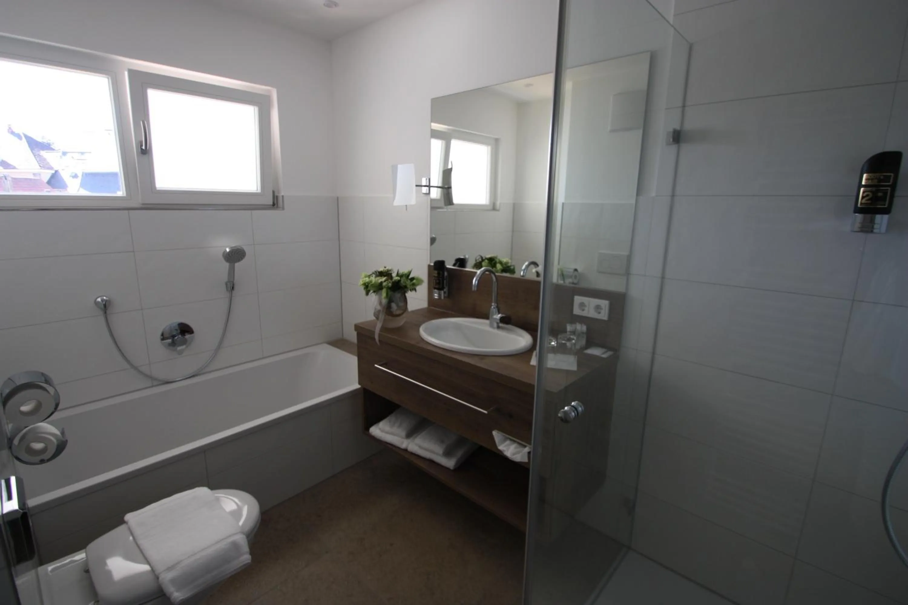 Bathroom in Hotel am Schrannenplatz