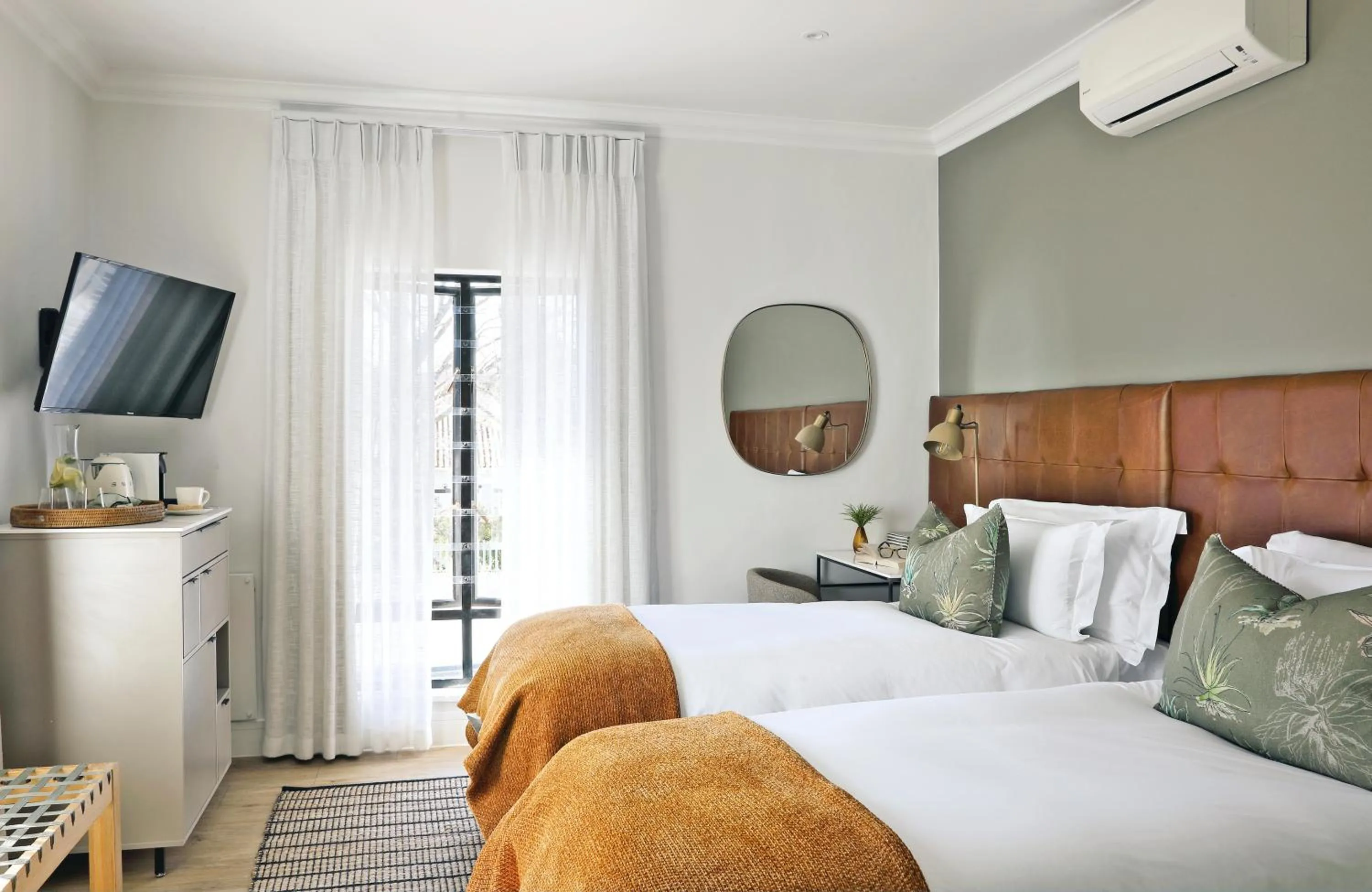 TV and multimedia, Bed in Twice Central Guest House