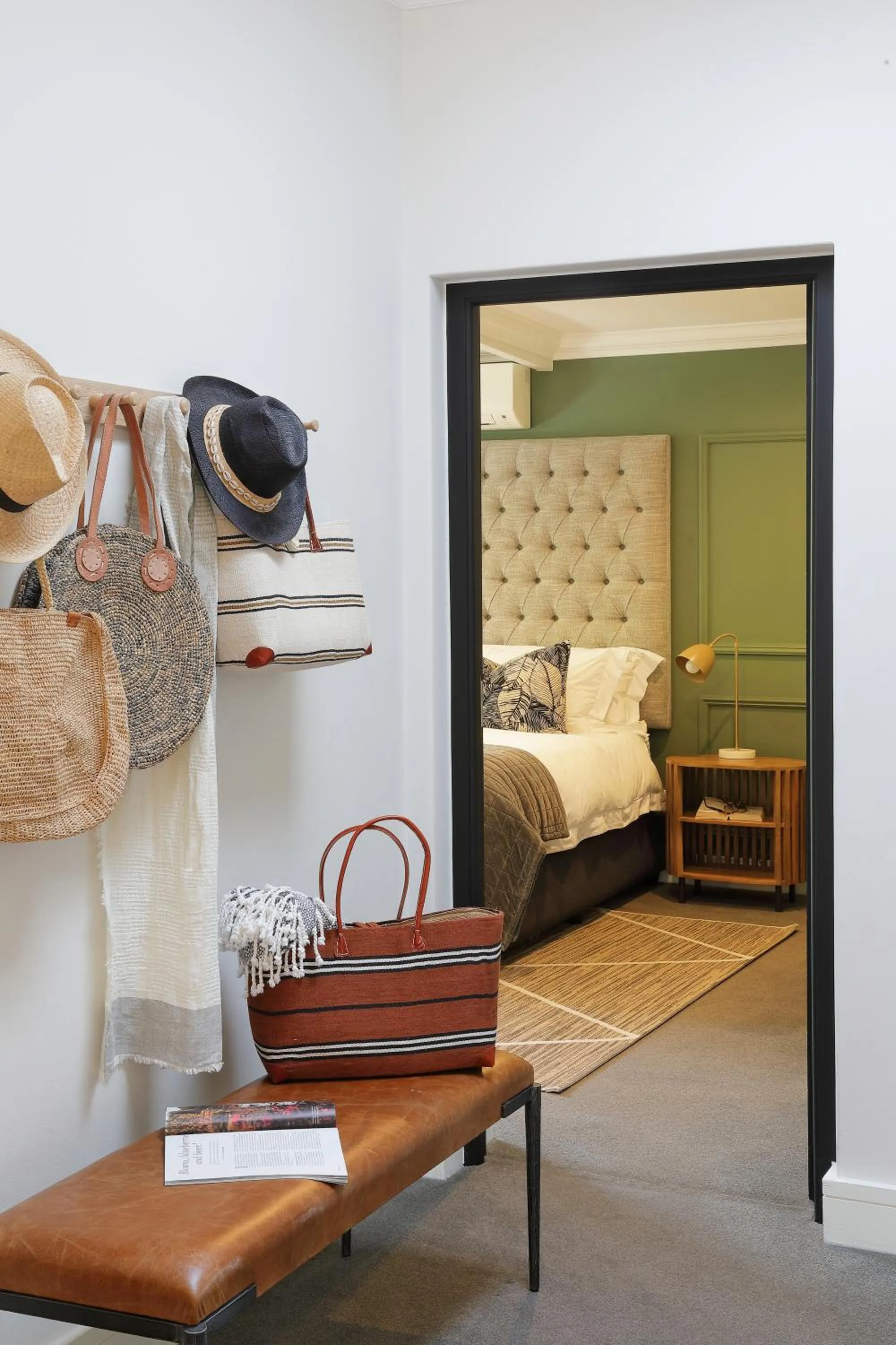 Facade/entrance, Bed in Twice Central Guest House