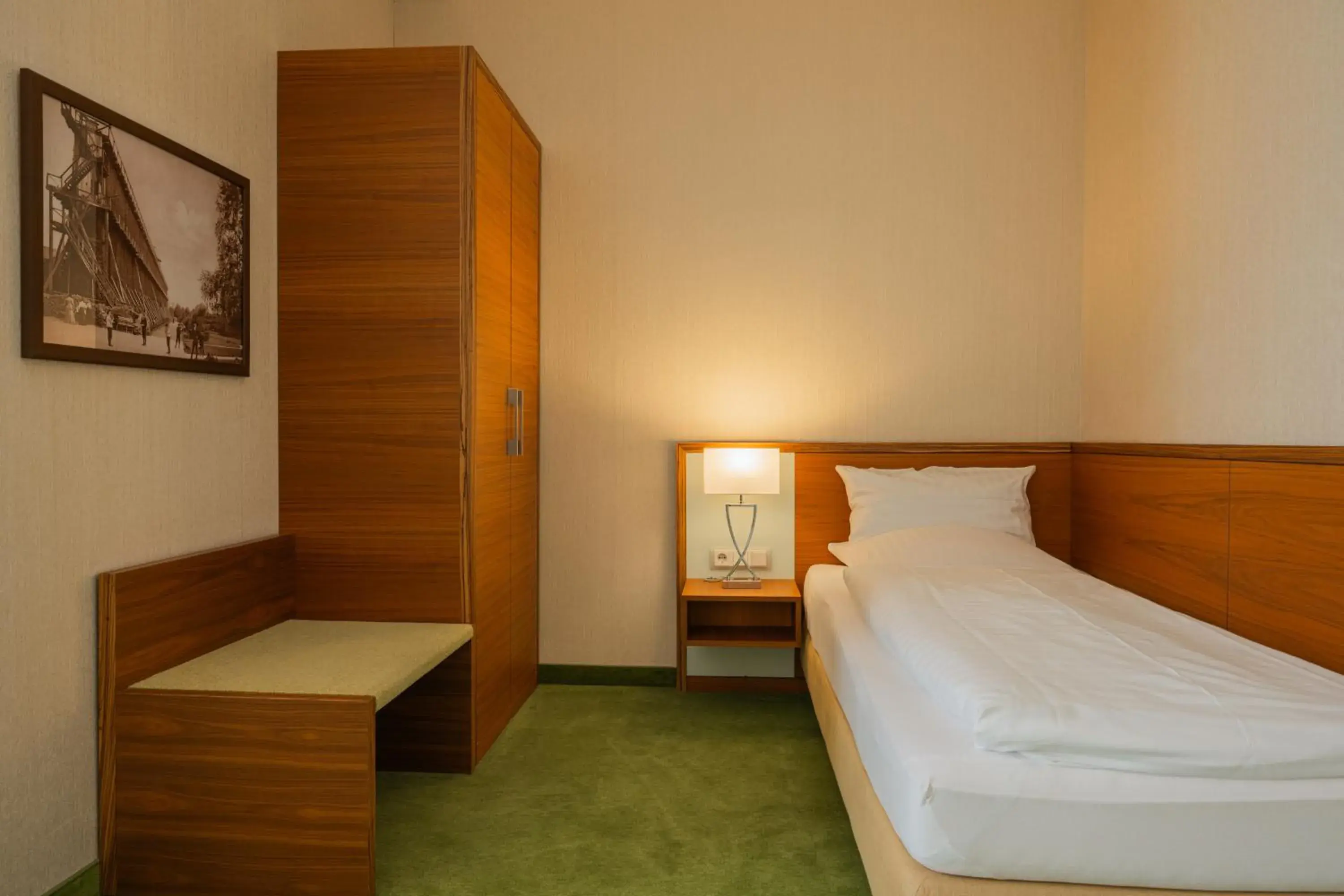 Single Room in Gästehaus Heinrich Schüchtermann Single Room in Gästehaus Heinrich Schüchtermann