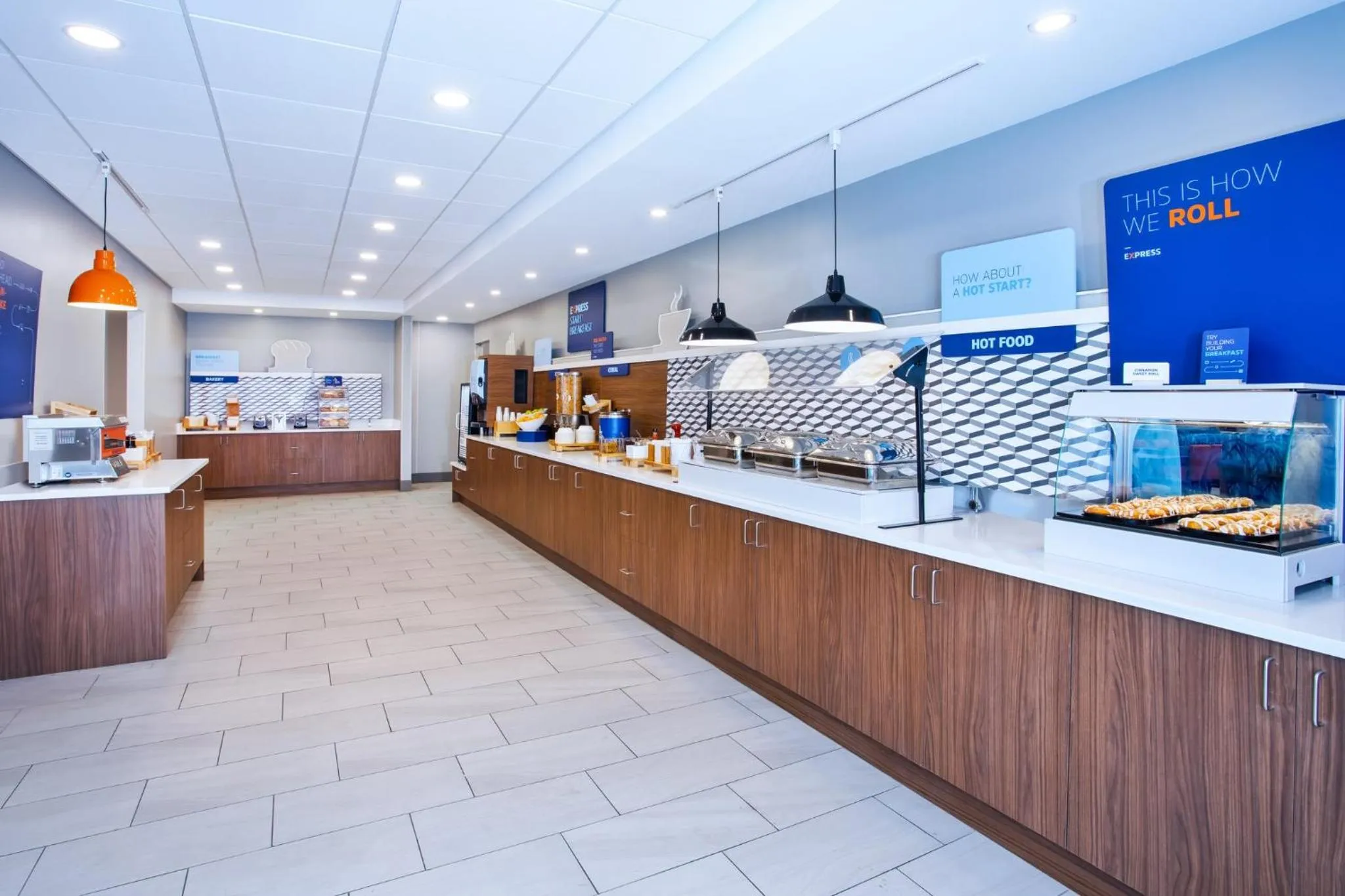 Breakfast in Holiday Inn Express Hotel & Suites - Belleville Area by IHG