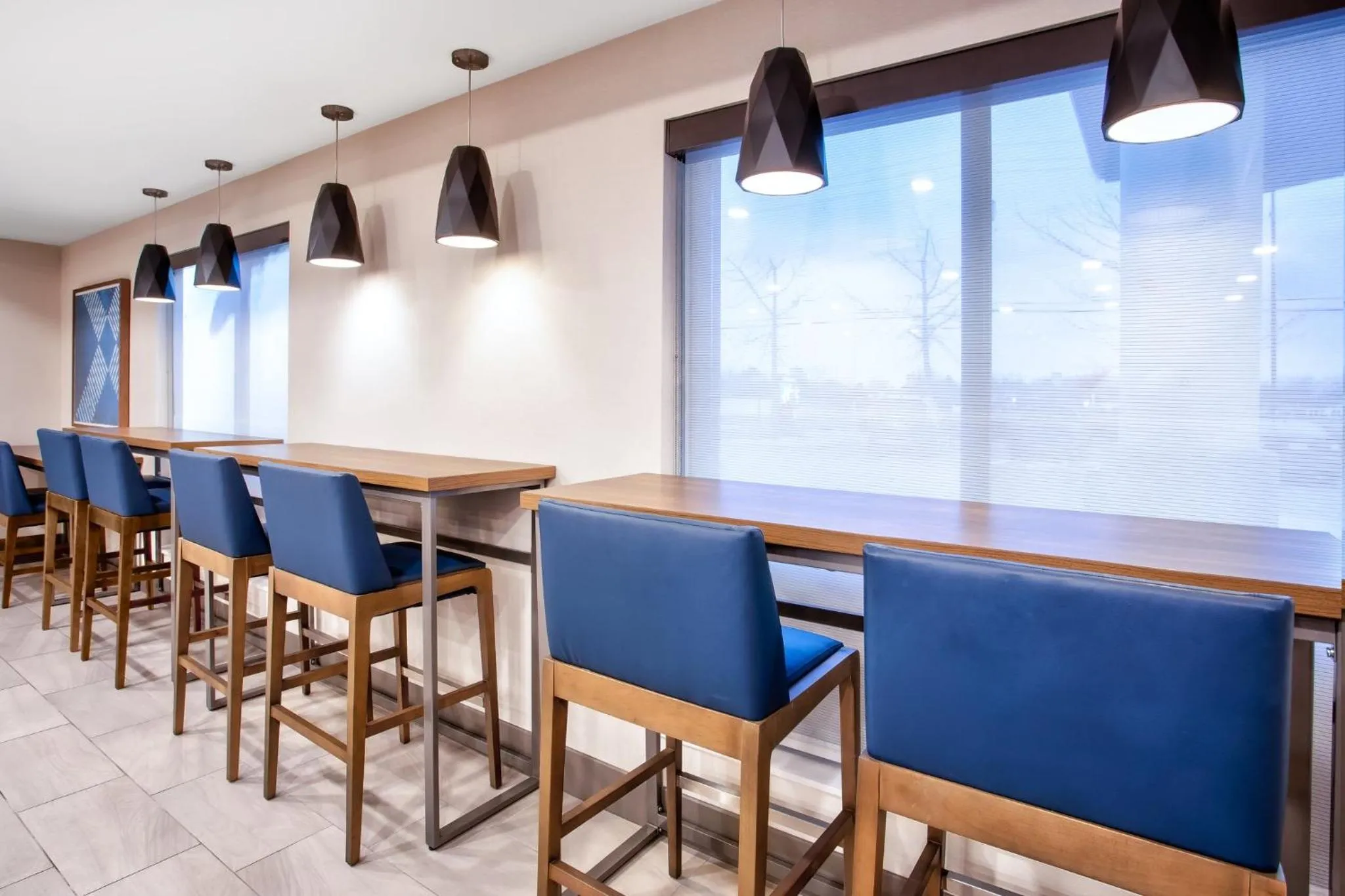 Property building in Holiday Inn Express Hotel & Suites - Belleville Area by IHG