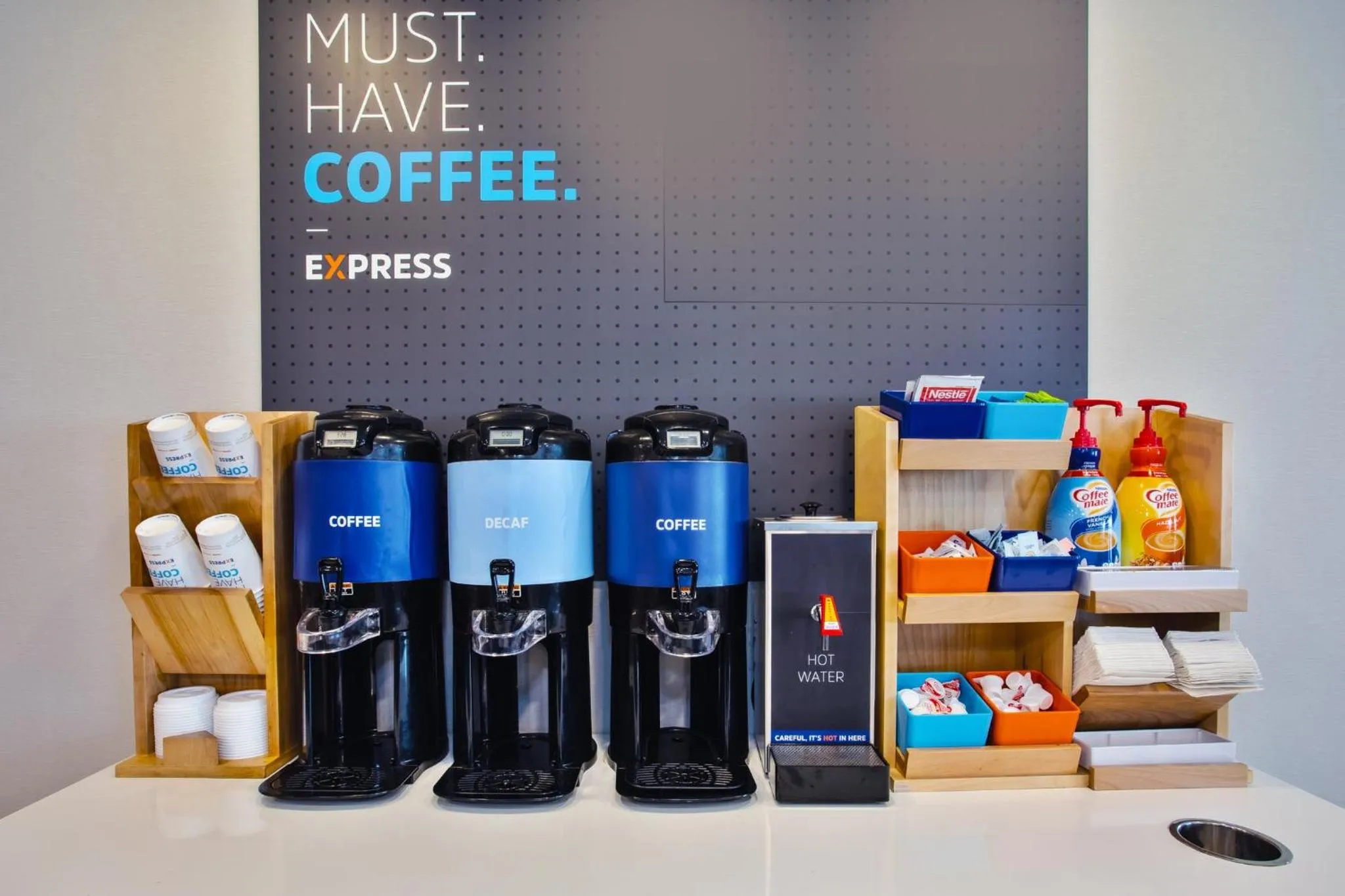 Restaurant/places to eat in Holiday Inn Express Hotel & Suites - Belleville Area by IHG