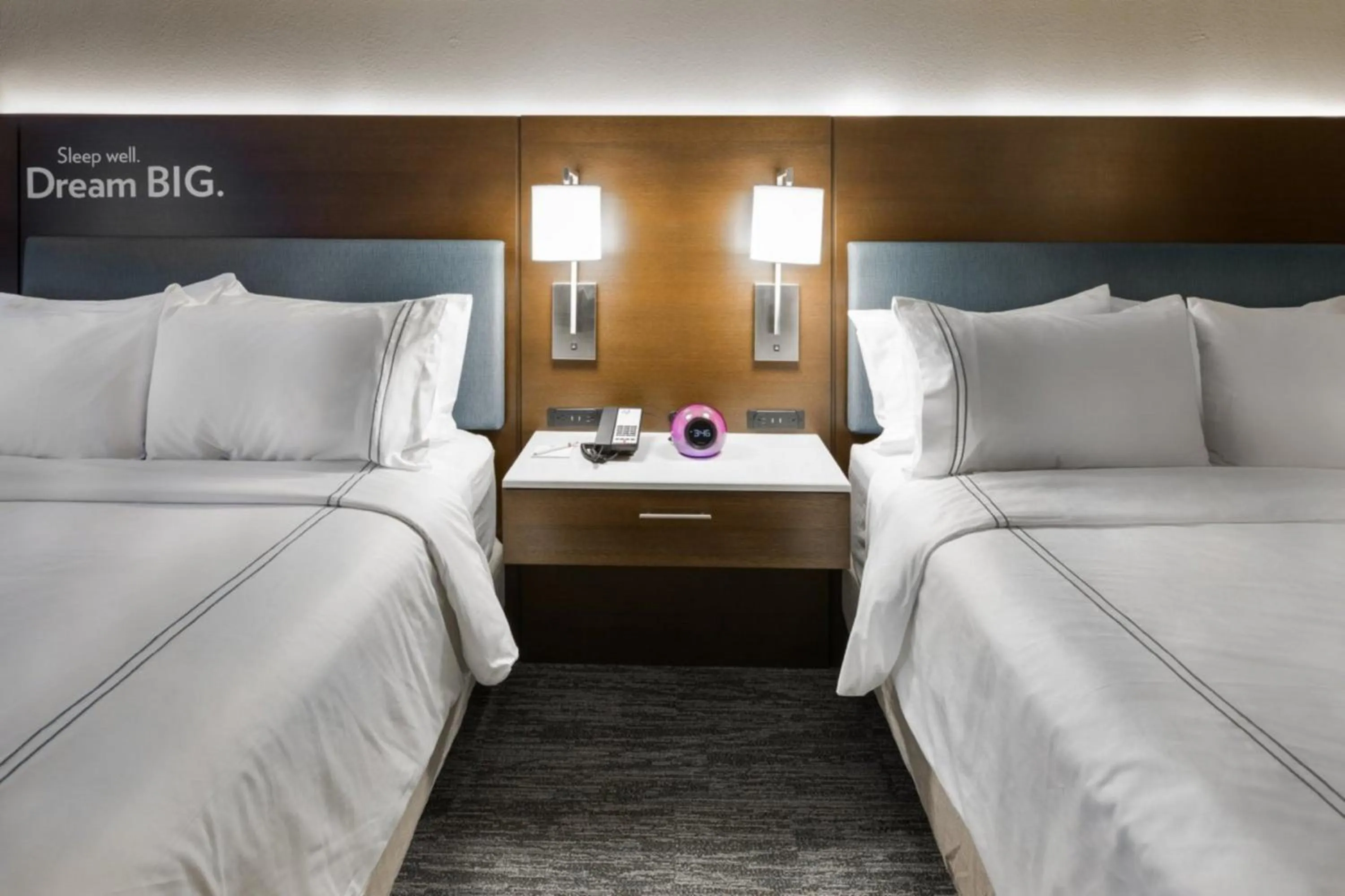 Photo of the whole room, Bed in EVEN Hotel Chicago - Tinley Park - Convention Center by IHG