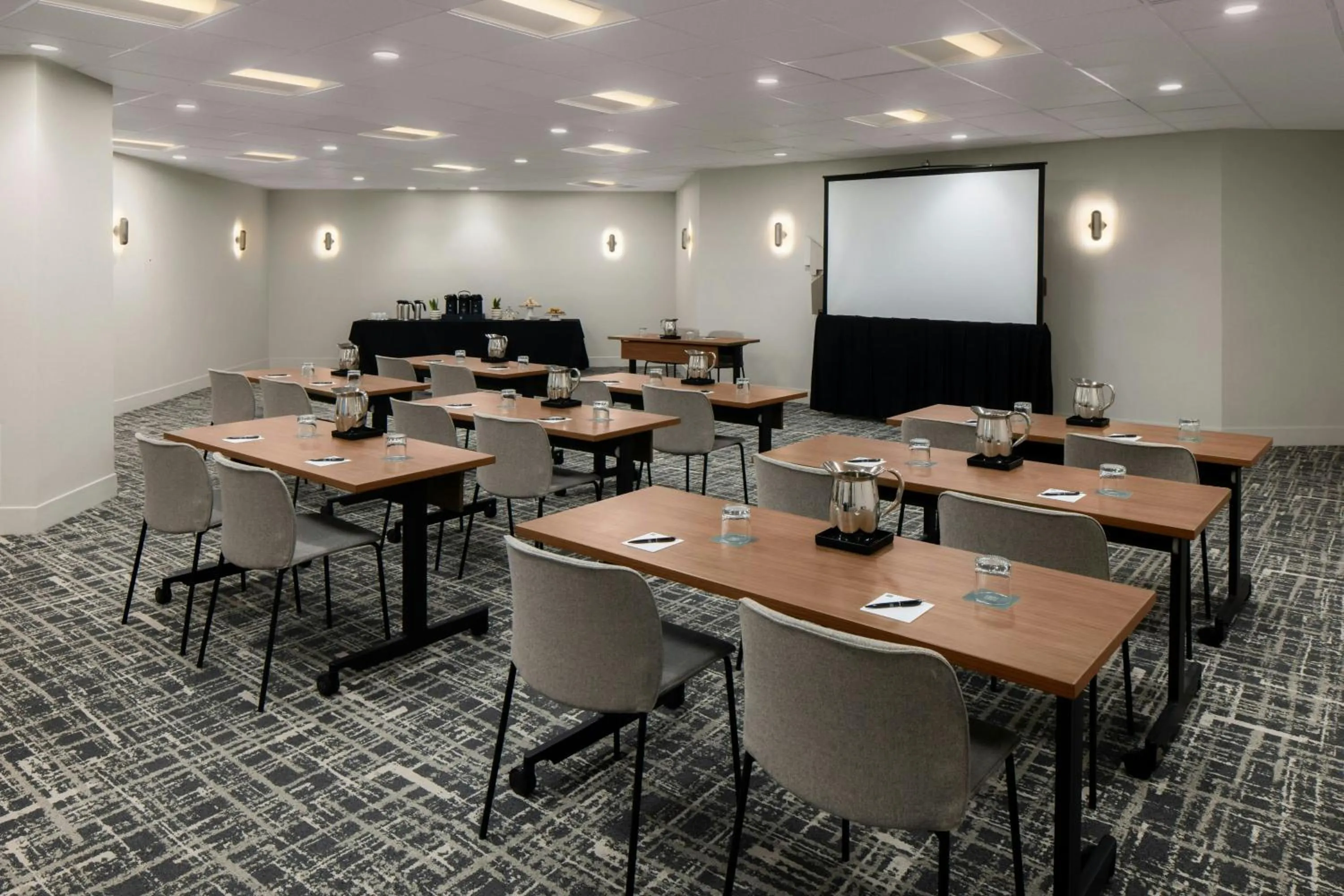 Meeting/conference room in AC Hotel by Marriott Portland Lake Oswego