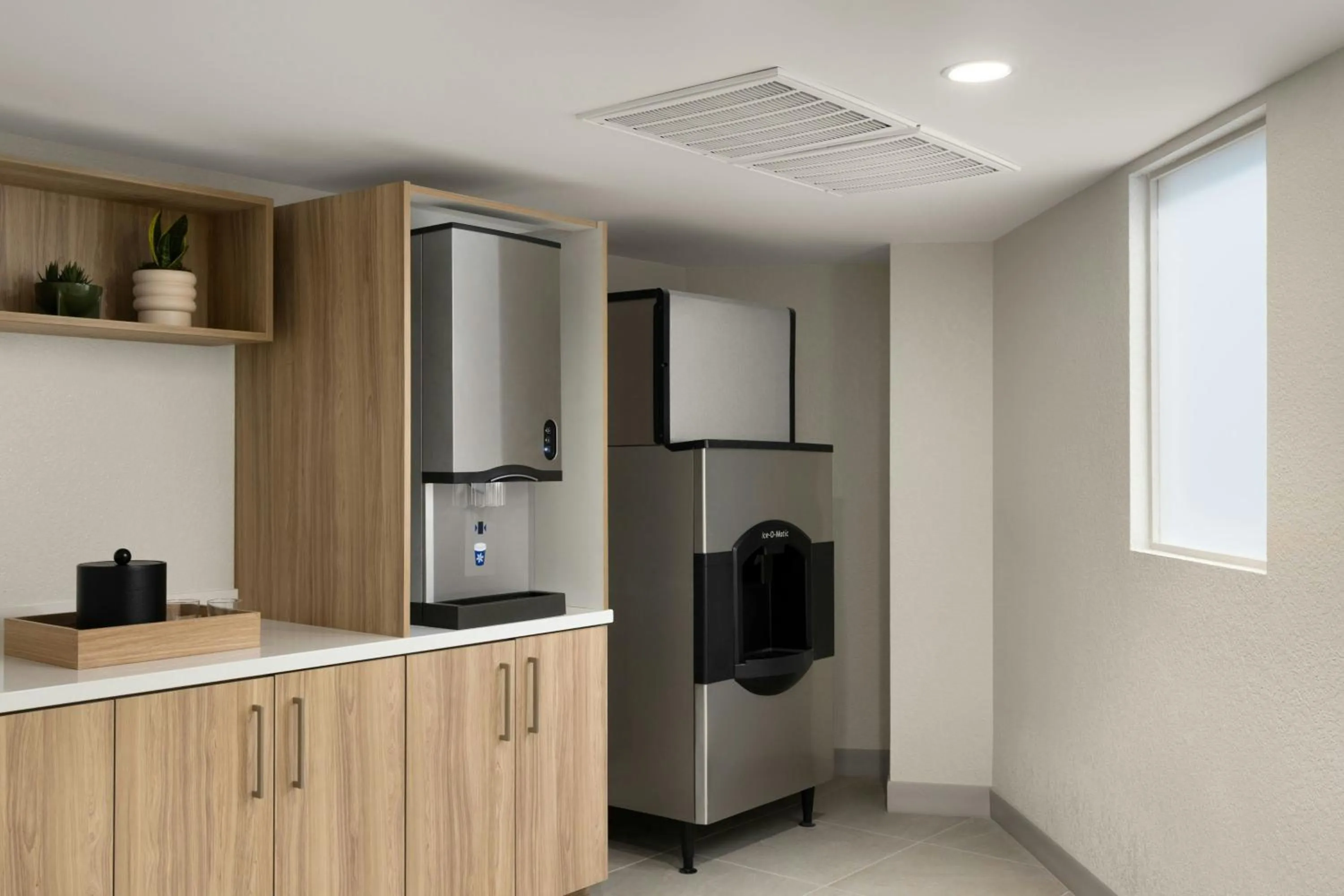 Fitness centre/facilities in AC Hotel by Marriott Portland Lake Oswego