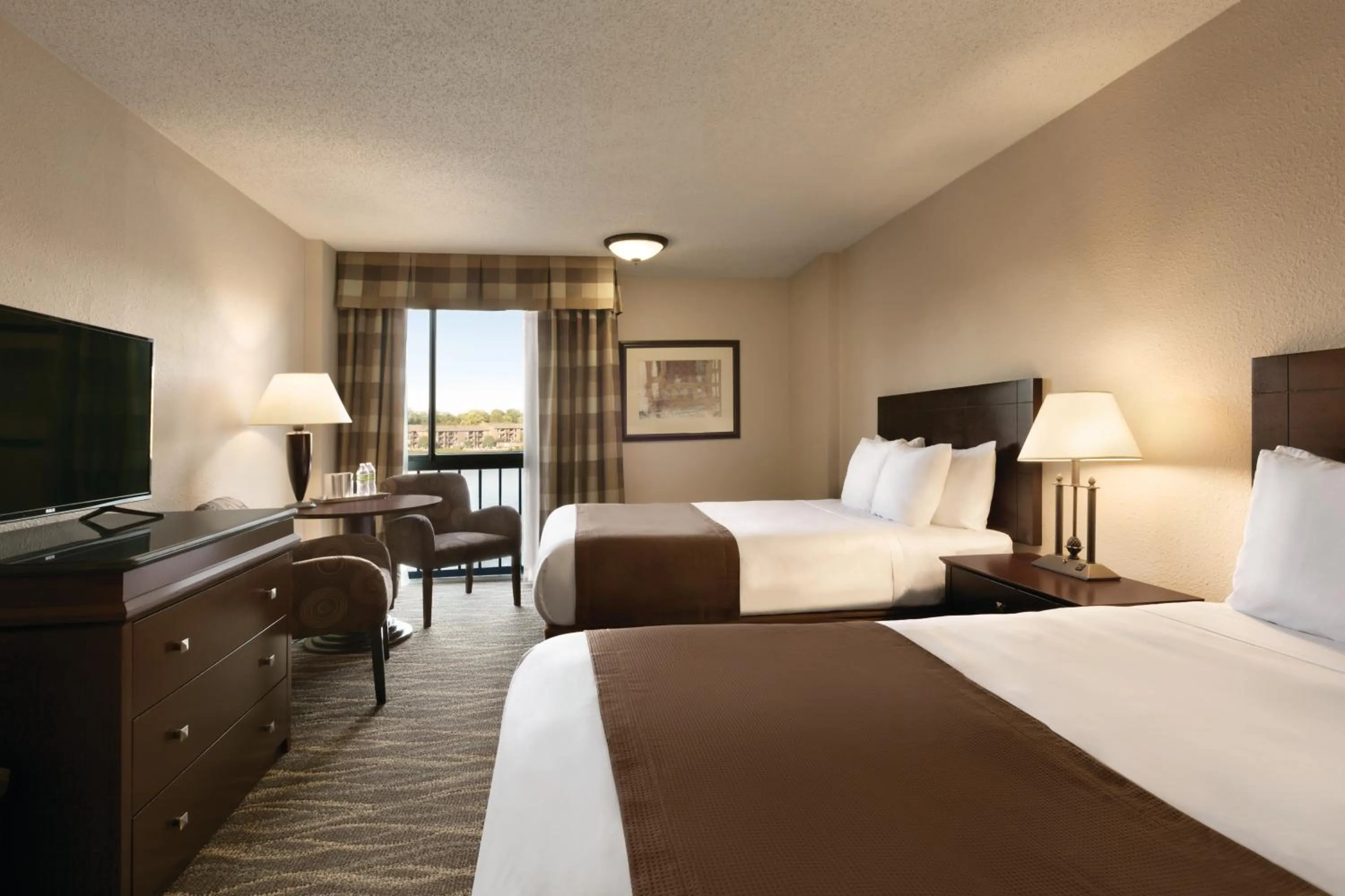 Photo of the whole room, Bed in Radisson Hotel Louisville North