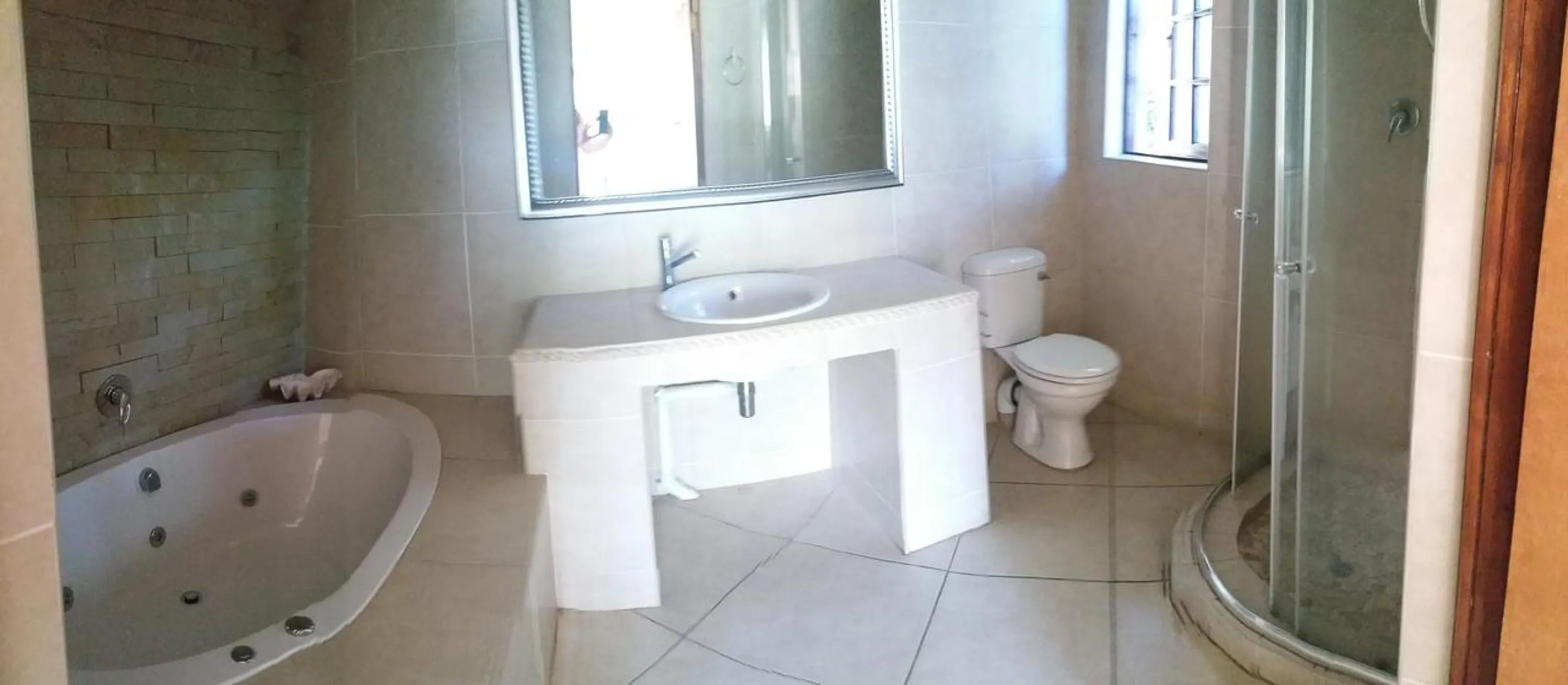 Shower in Turtle Bay Lodge