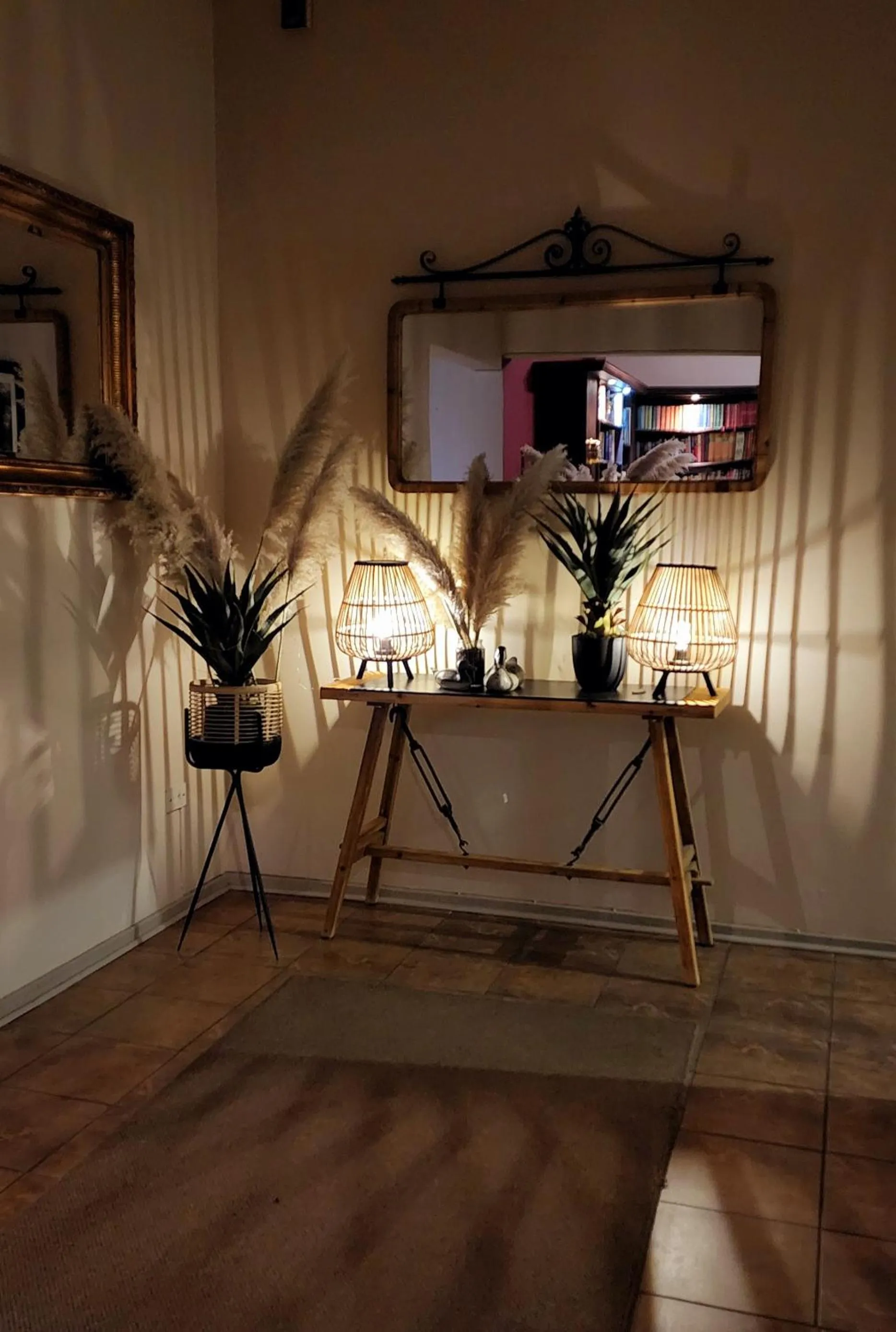 Lobby or reception in Ash River Lodge