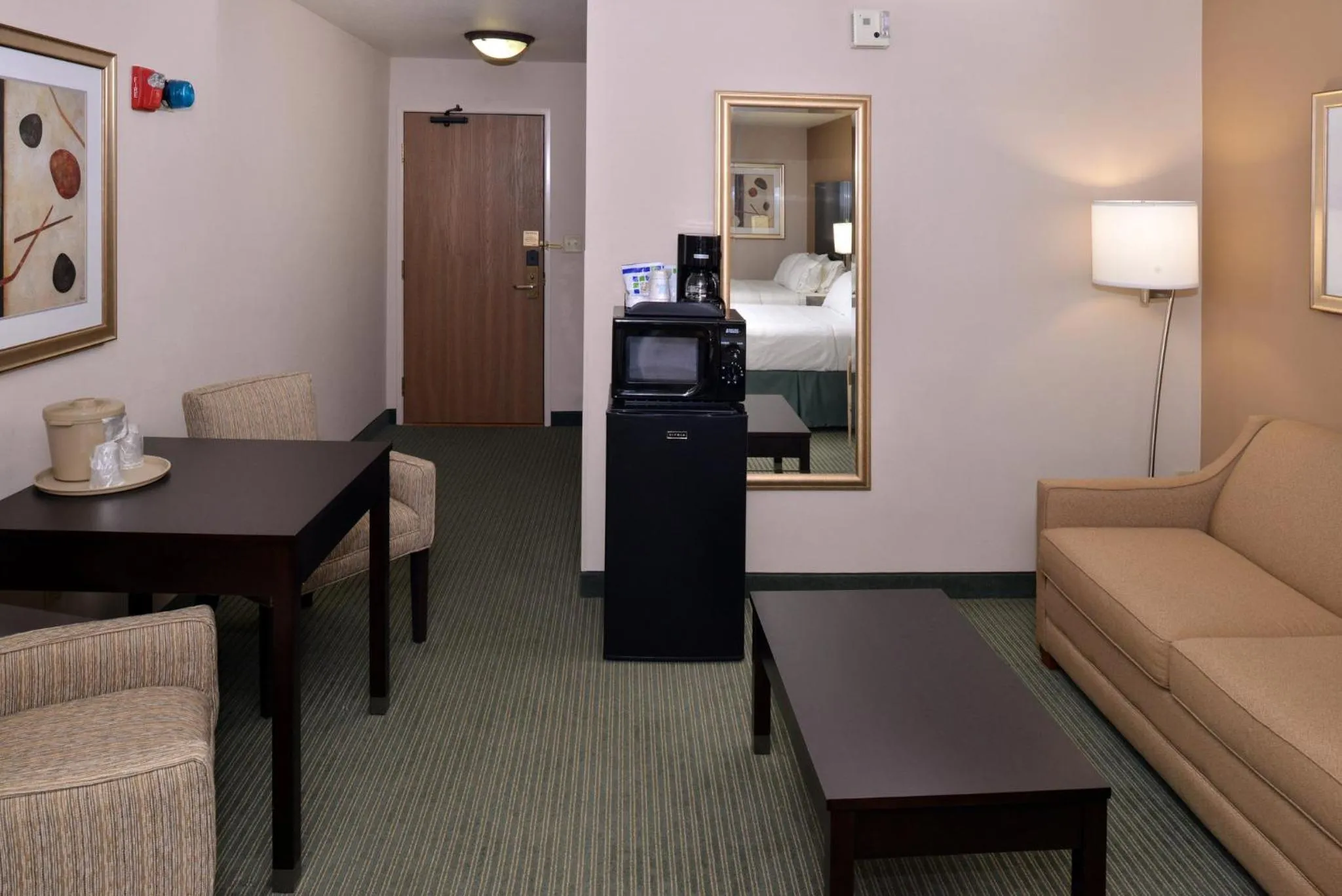 Photo of the whole room in Holiday Inn Express Hotel & Suites Milwaukee-New Berlin by IHG