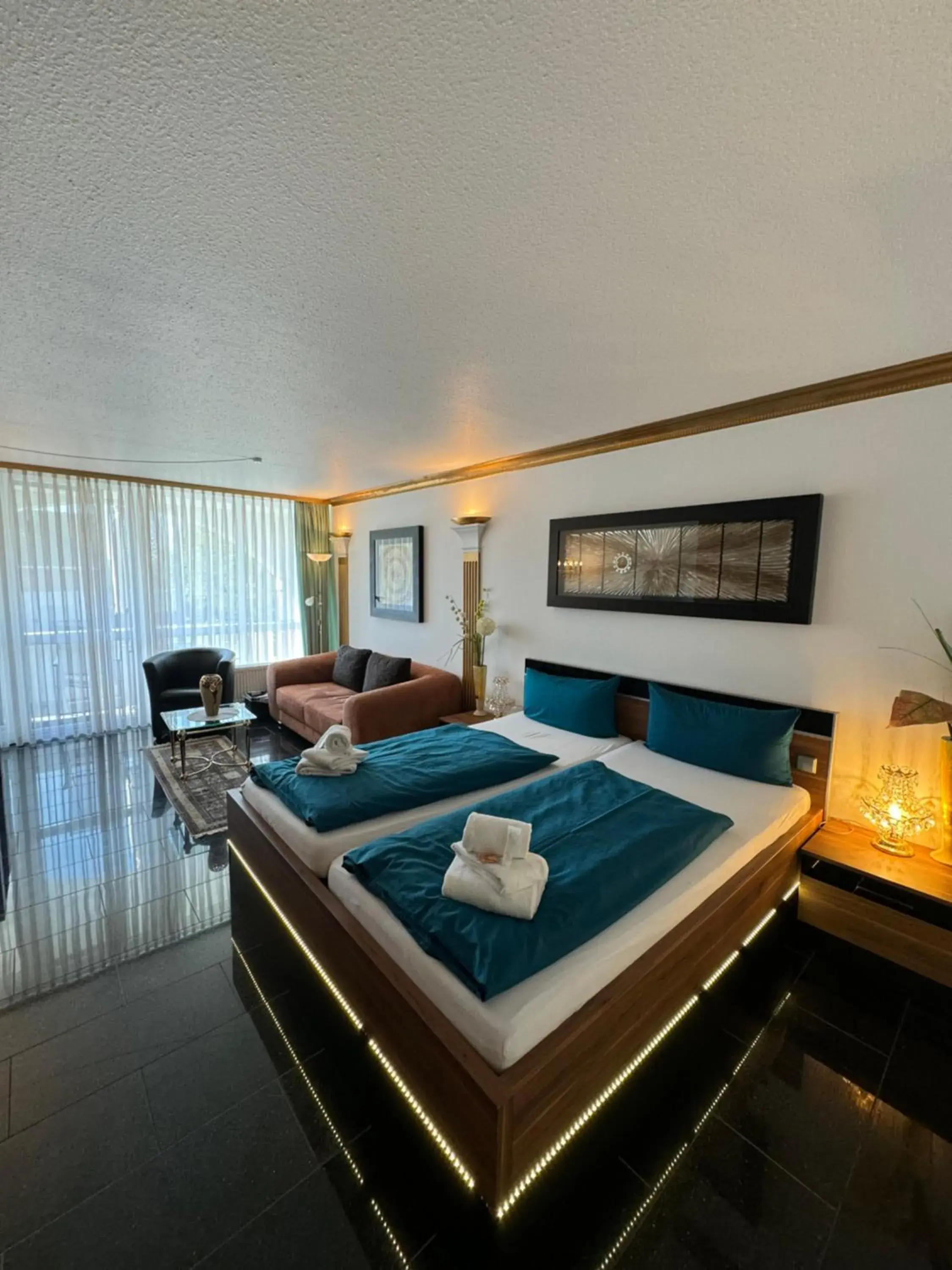 Deluxe Double Room with Balcony - single occupancy in Schloss Kirchham Appartement - & Wellnessanlage Deluxe Double Room with Balcony - single occupancy in Schloss Kirchham Appartement - & Wellnessanlage