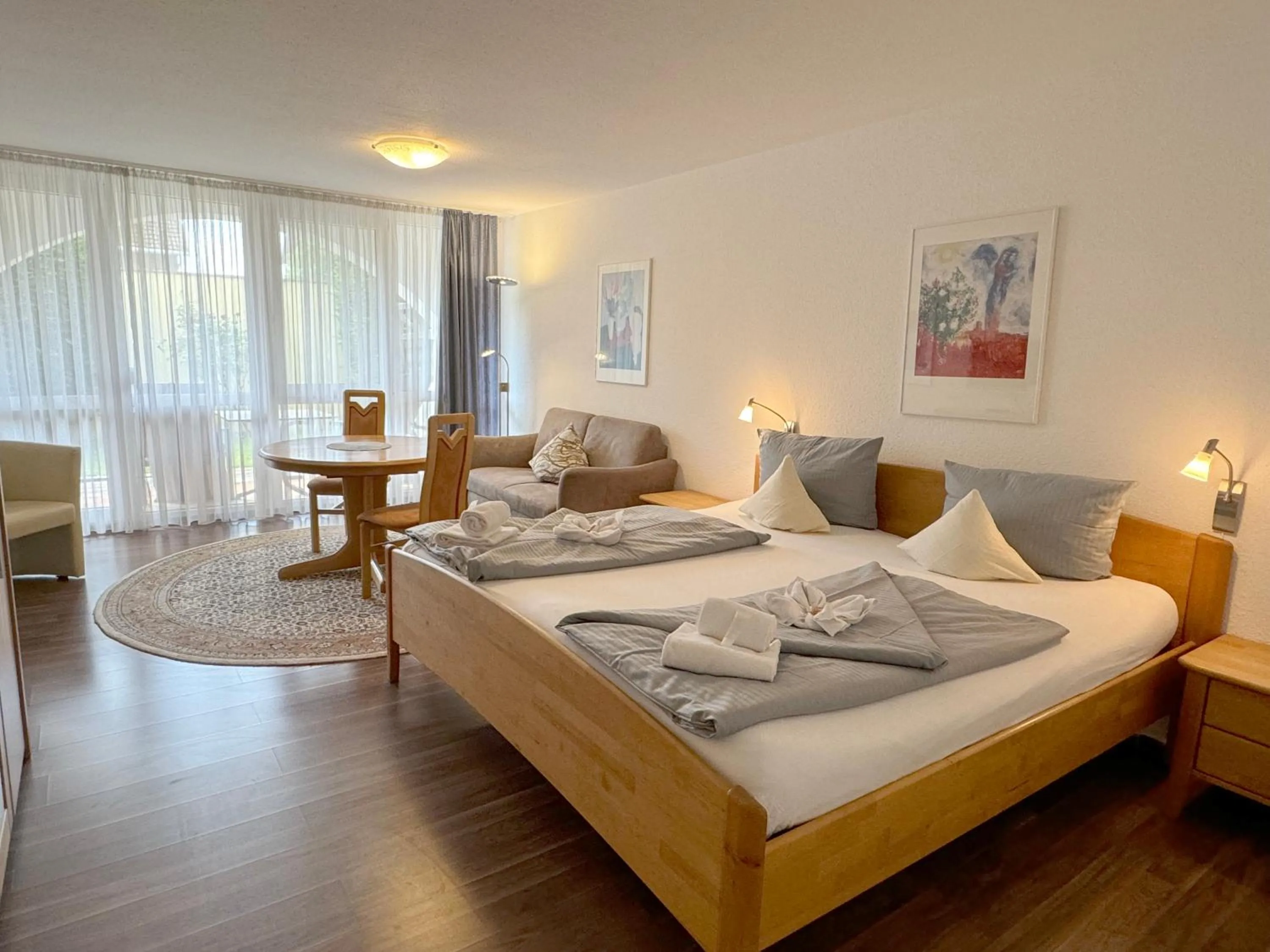 Photo of the whole room, Bed in Schloss Kirchham Appartement - & Wellnessanlage