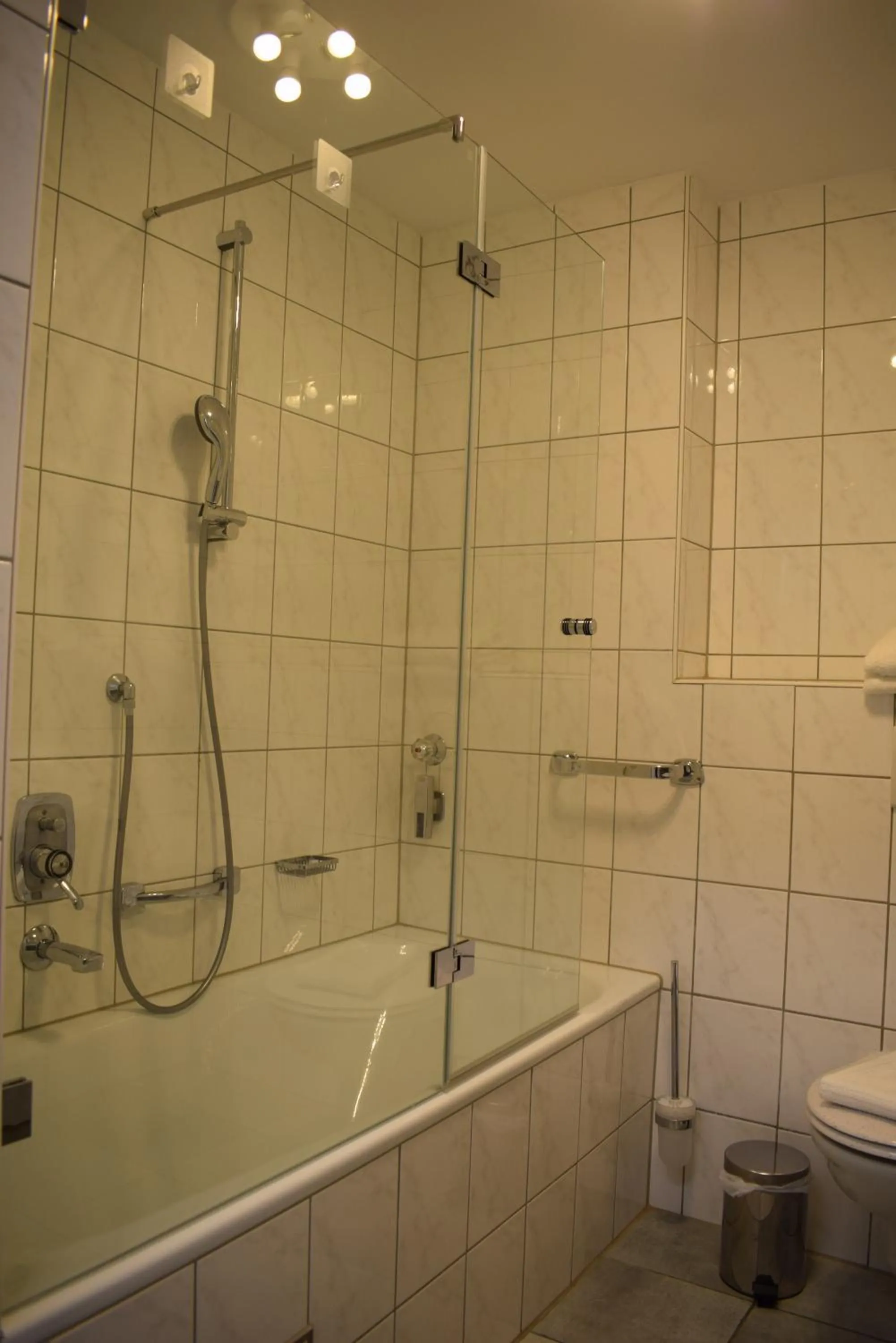 Bath in Schloss Kirchham Appartement - & Wellnessanlage