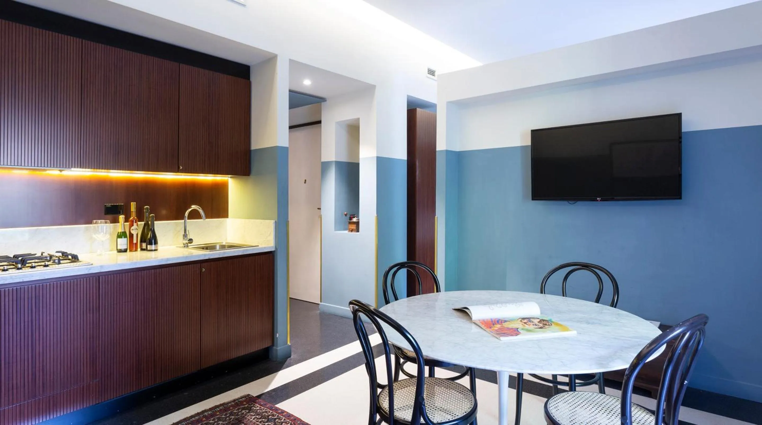 Dining area in Vino e Oli Residenze